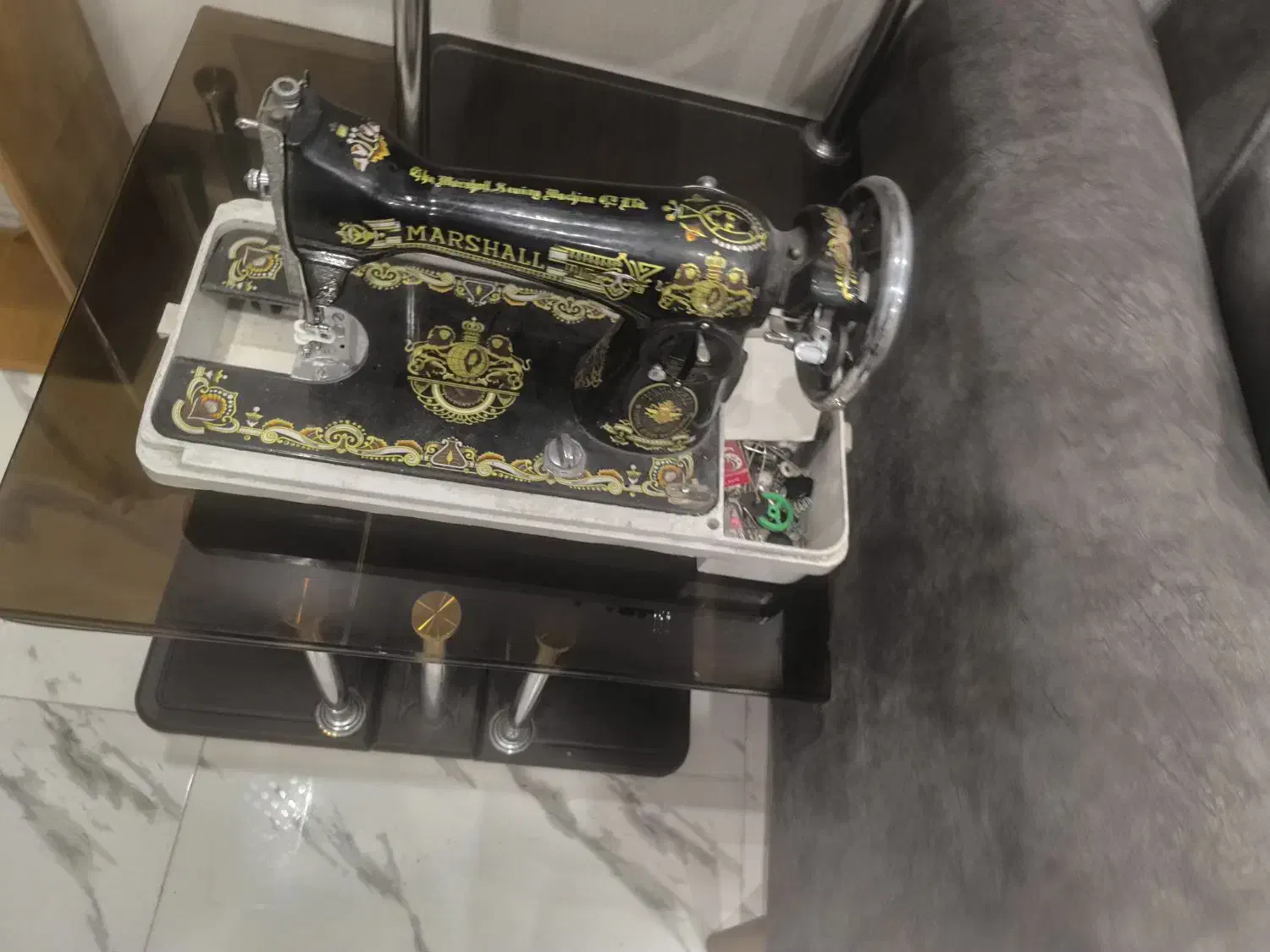 چرخ خیاطی مارشال|چرخ خیاطی و ریسندگی|شیراز, کوشک میدان|دیوار