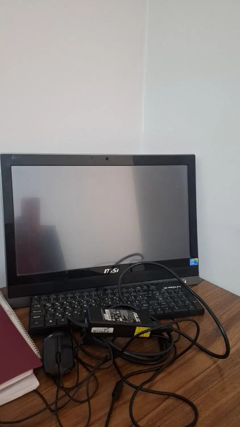 کامپیوتر|رایانه رومیزی|صدرا-فارس, فاز ۱|دیوار