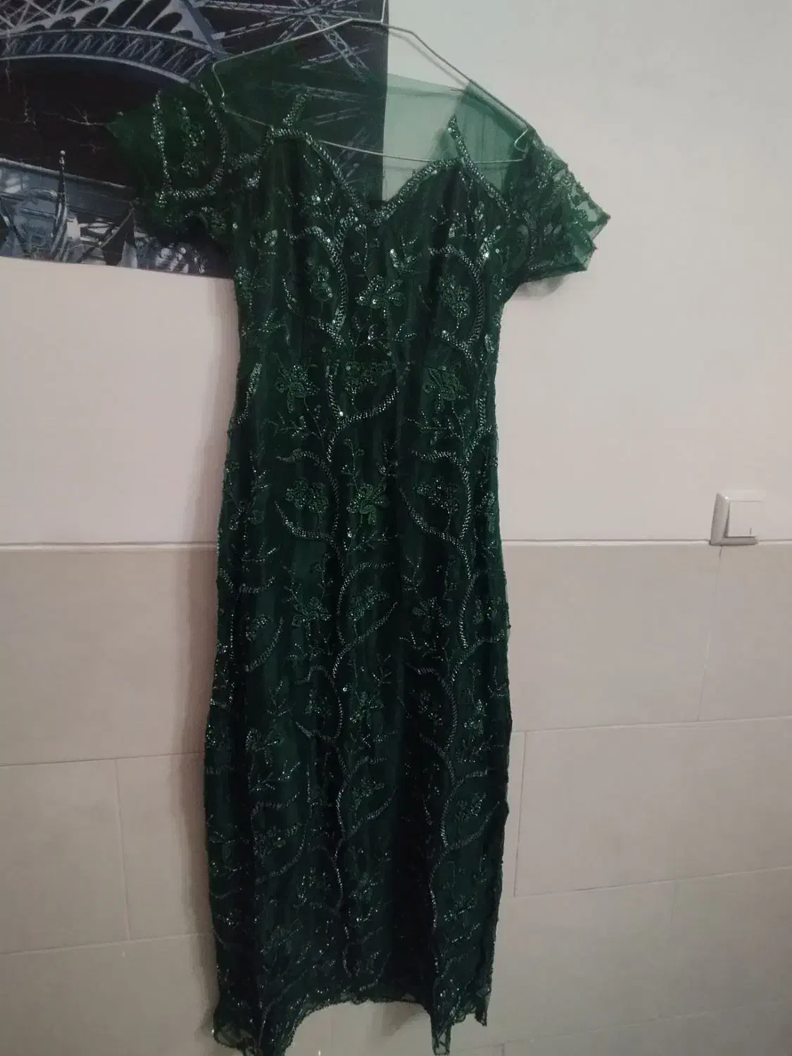 چند عدد لباس مجلسی|لباس|یزد, |دیوار