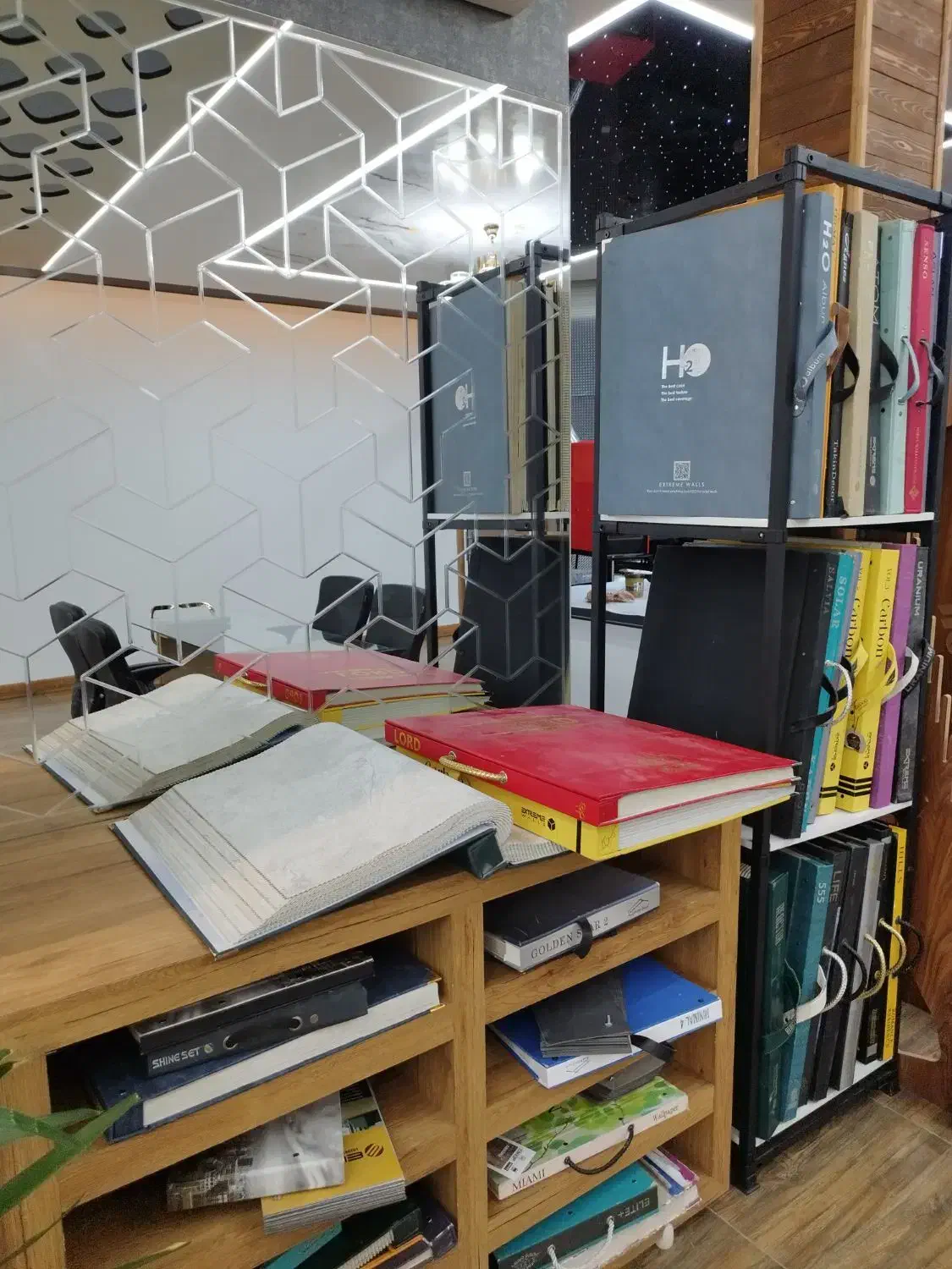 کاغذ دیواری و نصب و زیر سازی|مصالح و تجهیزات ساختمان|نجف‌آباد, الله اکبر|دیوار