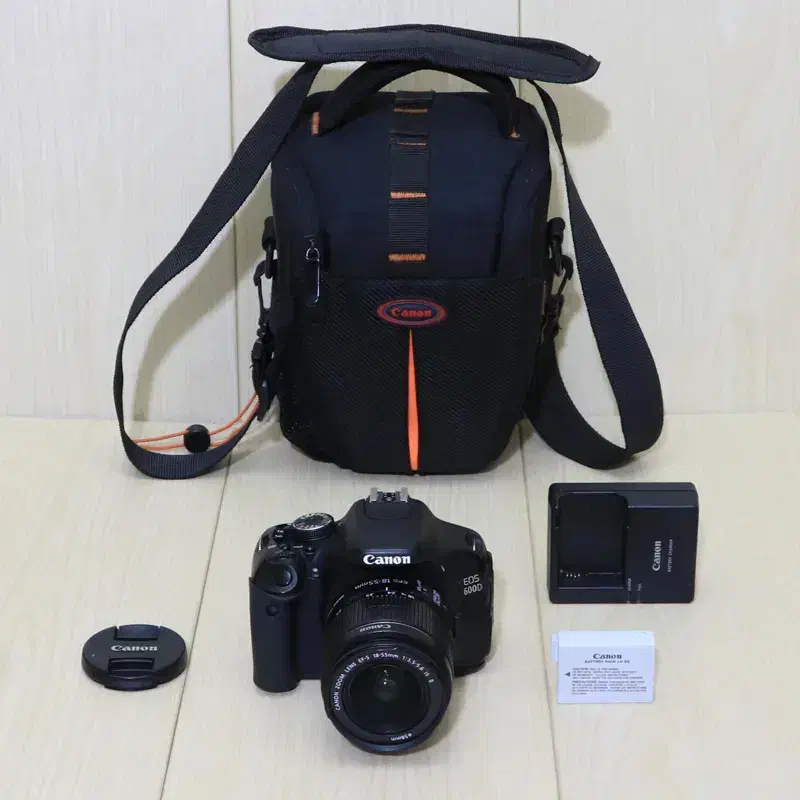 دوربین CanonEos 600 d 18-55 کم کار|دوربین عکاسی و فیلم‌برداری|مشهد, چهارچشمه|دیوار