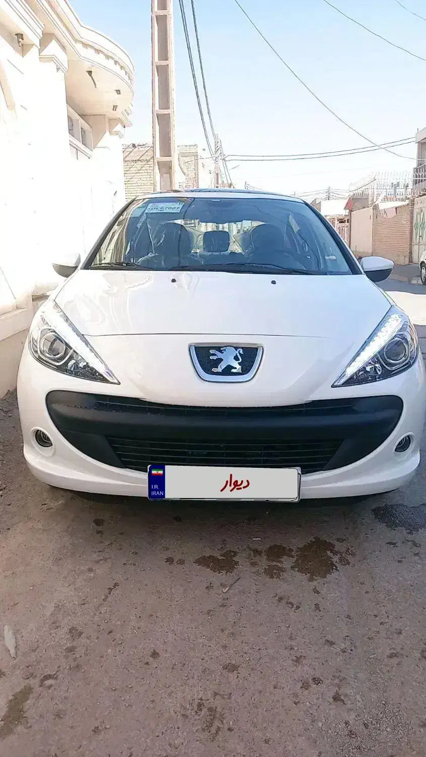 پژو 207 پاناروما سقف شیشه ای TU5P پلاس|خودرو سواری و وانت|آبادان, |دیوار