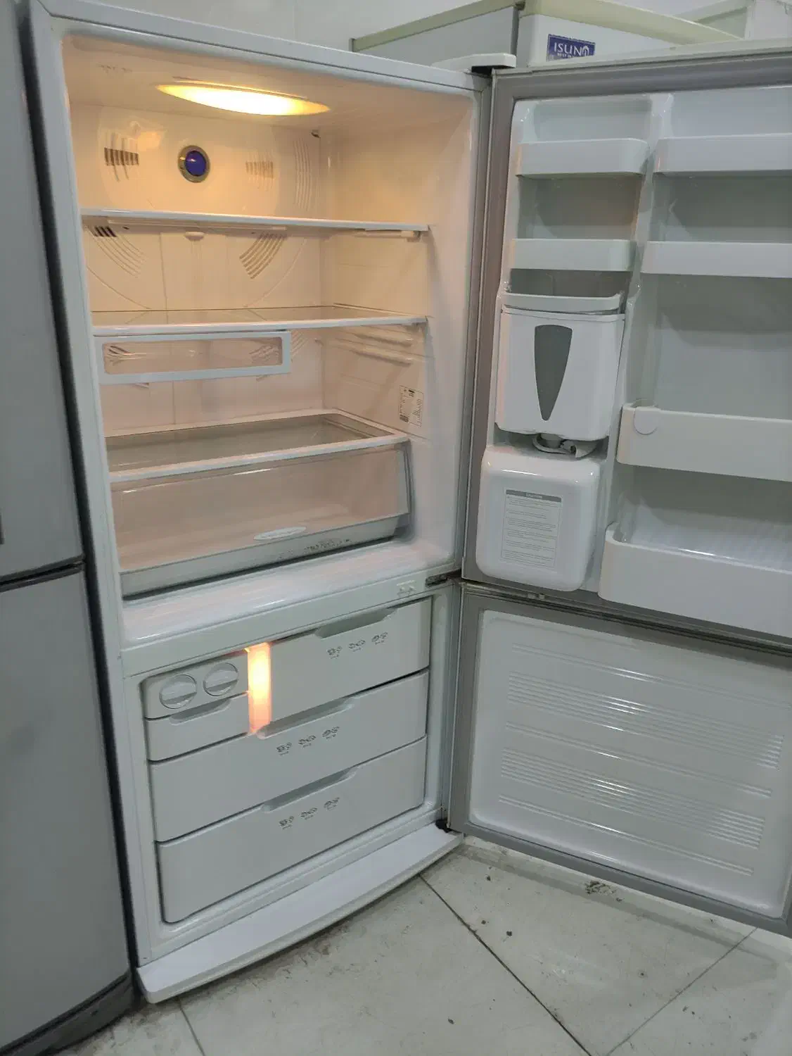 یخچال اسنوا و سامسونگ جفتشم سی فوت بدون برفک|یخچال و فریزر|قم, ولیعصر|دیوار