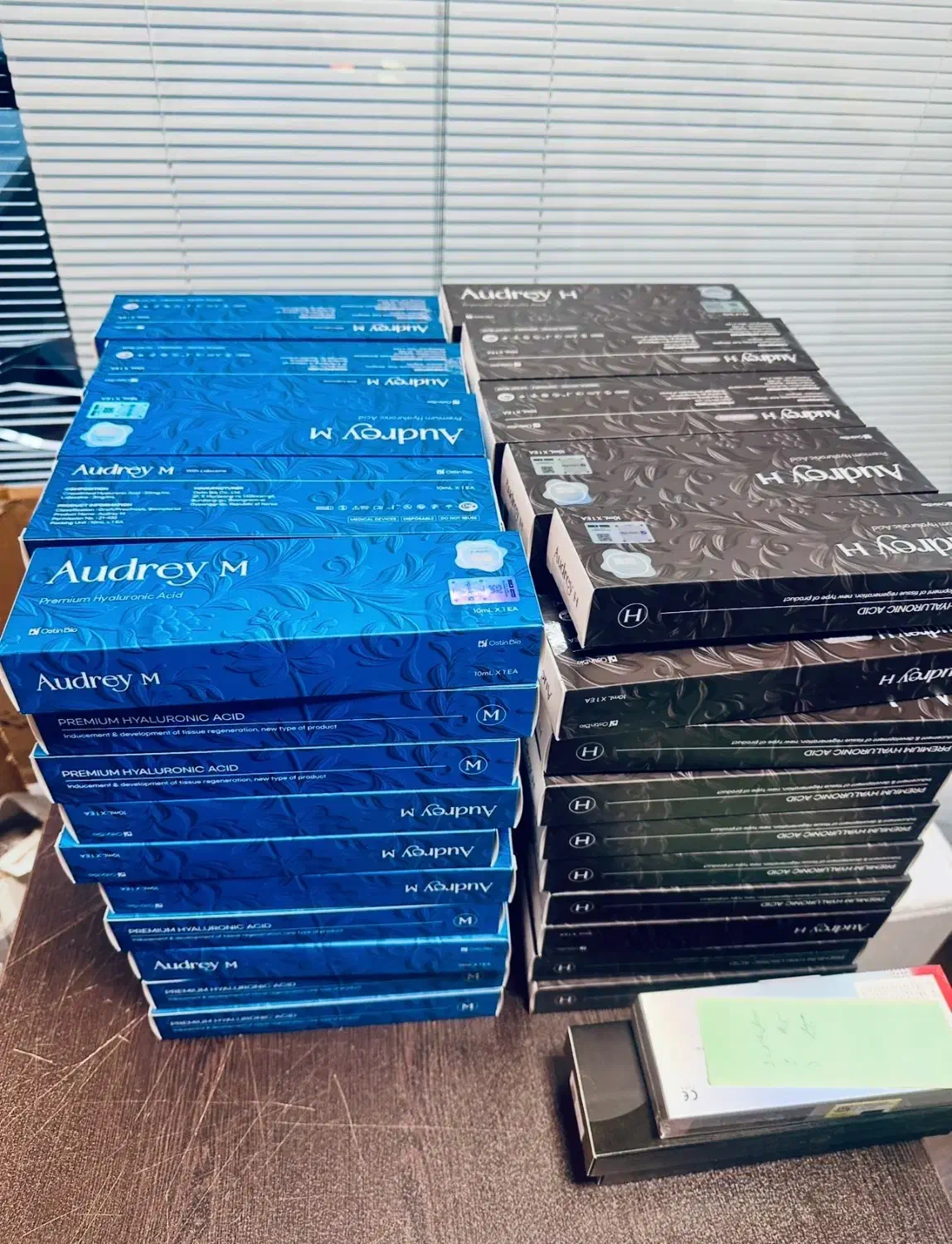 فروش انواع فیلر بوتاکس و ژل مصپورت به صورت تک عمده|خدمات آرایشگری و زیبایی|آمل, |دیوار