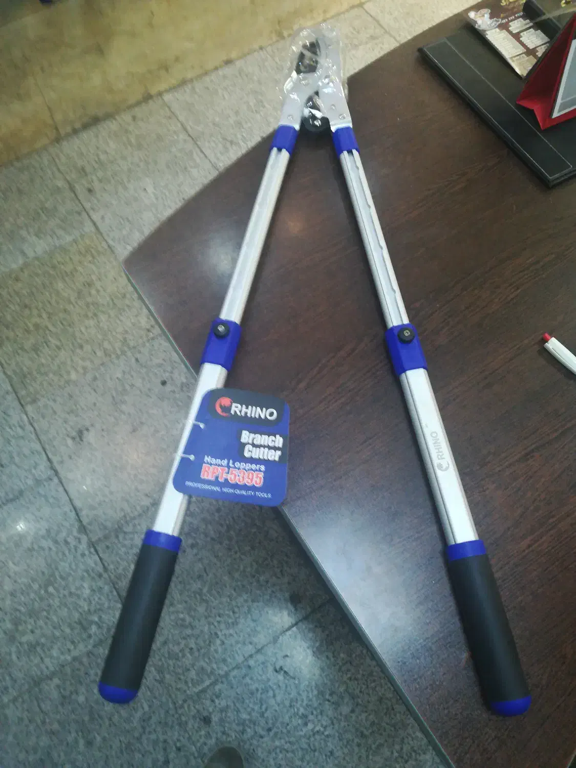 قیچی شاخه زن|ابزارآلات|تهران, سنگلج (شاپور)|دیوار