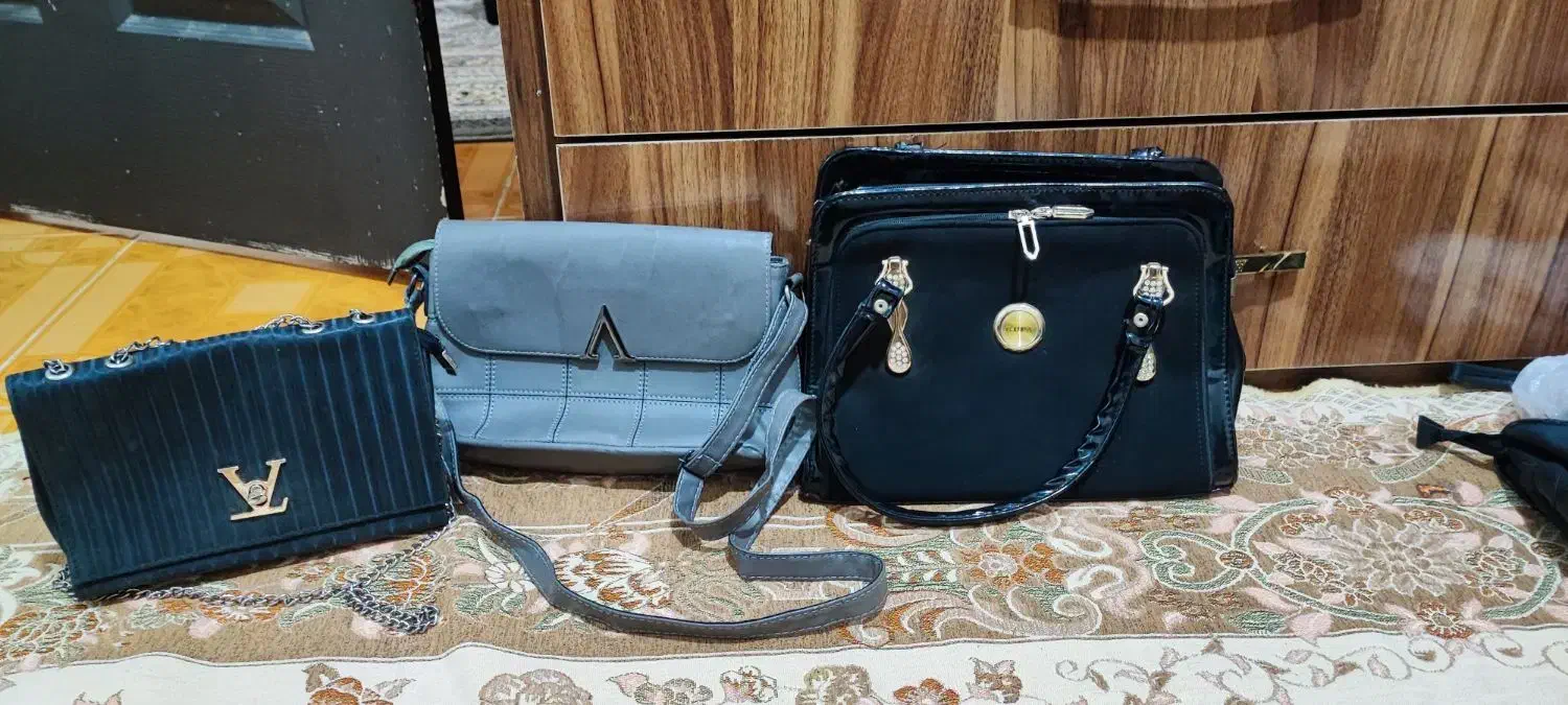 کیف|کیف، کفش، کمربند|بروجرد, |دیوار