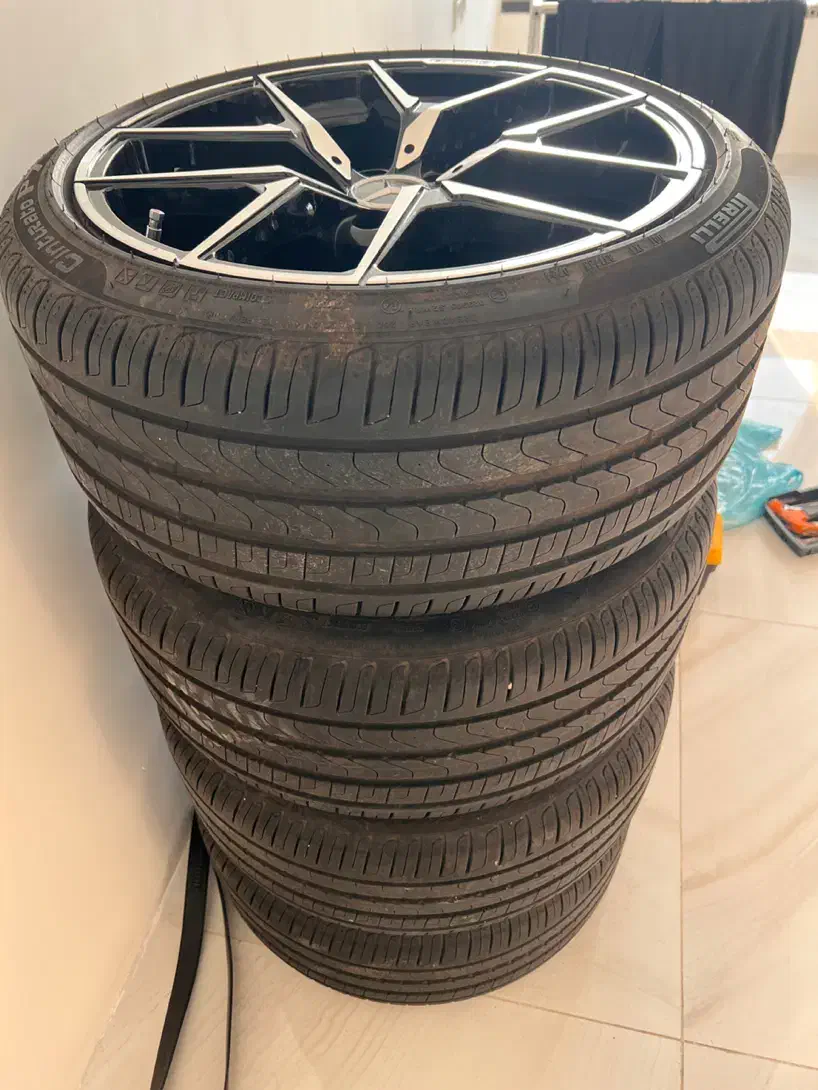 دو جفت رینگ و لاستیک مرسدس بنز CLS|قطعات یدکی و لوازم جانبی|لاهیجان, گلستان|دیوار