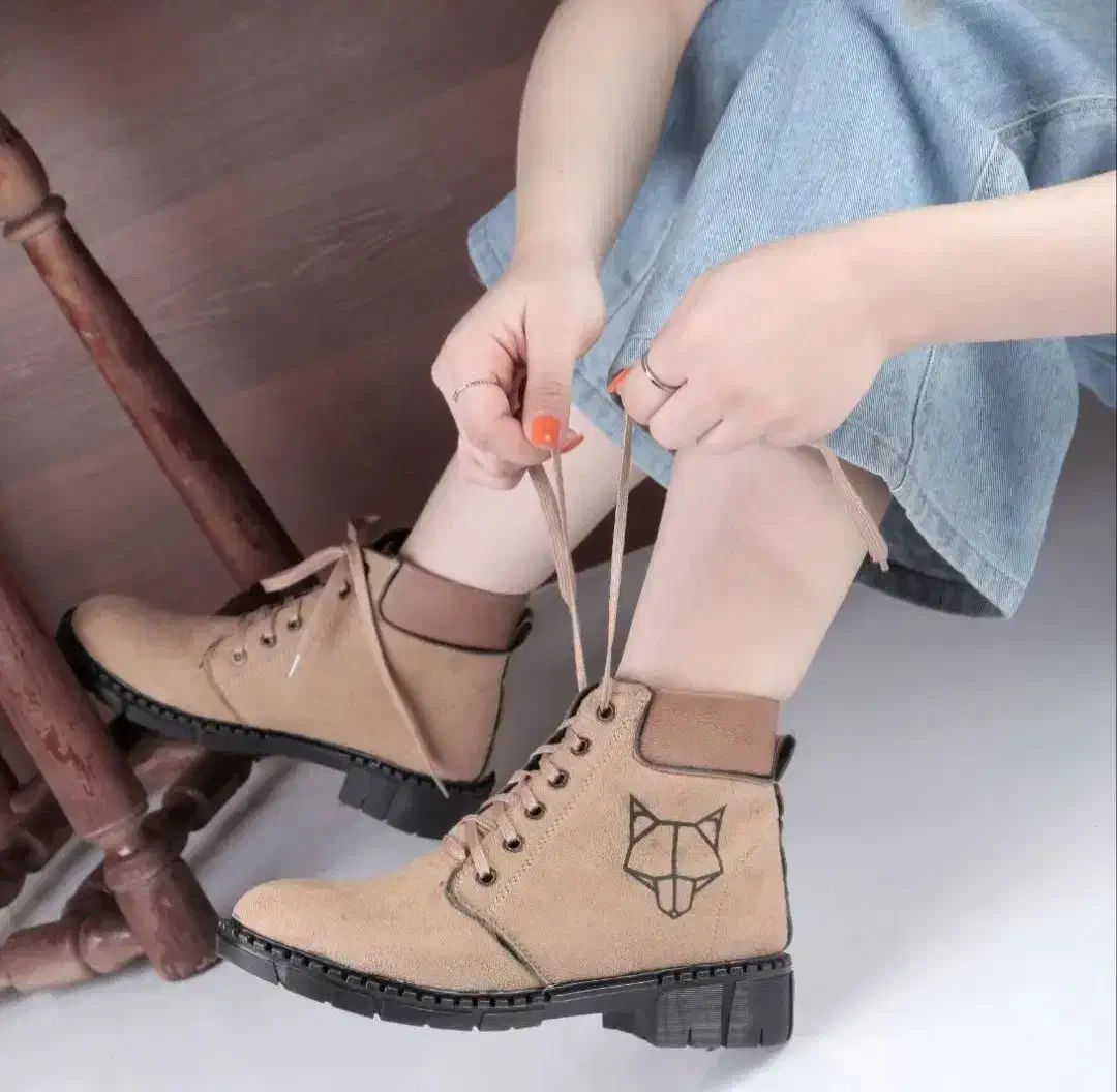 بوت و نیم بوت زنانه|کیف، کفش، کمربند|بناب, |دیوار