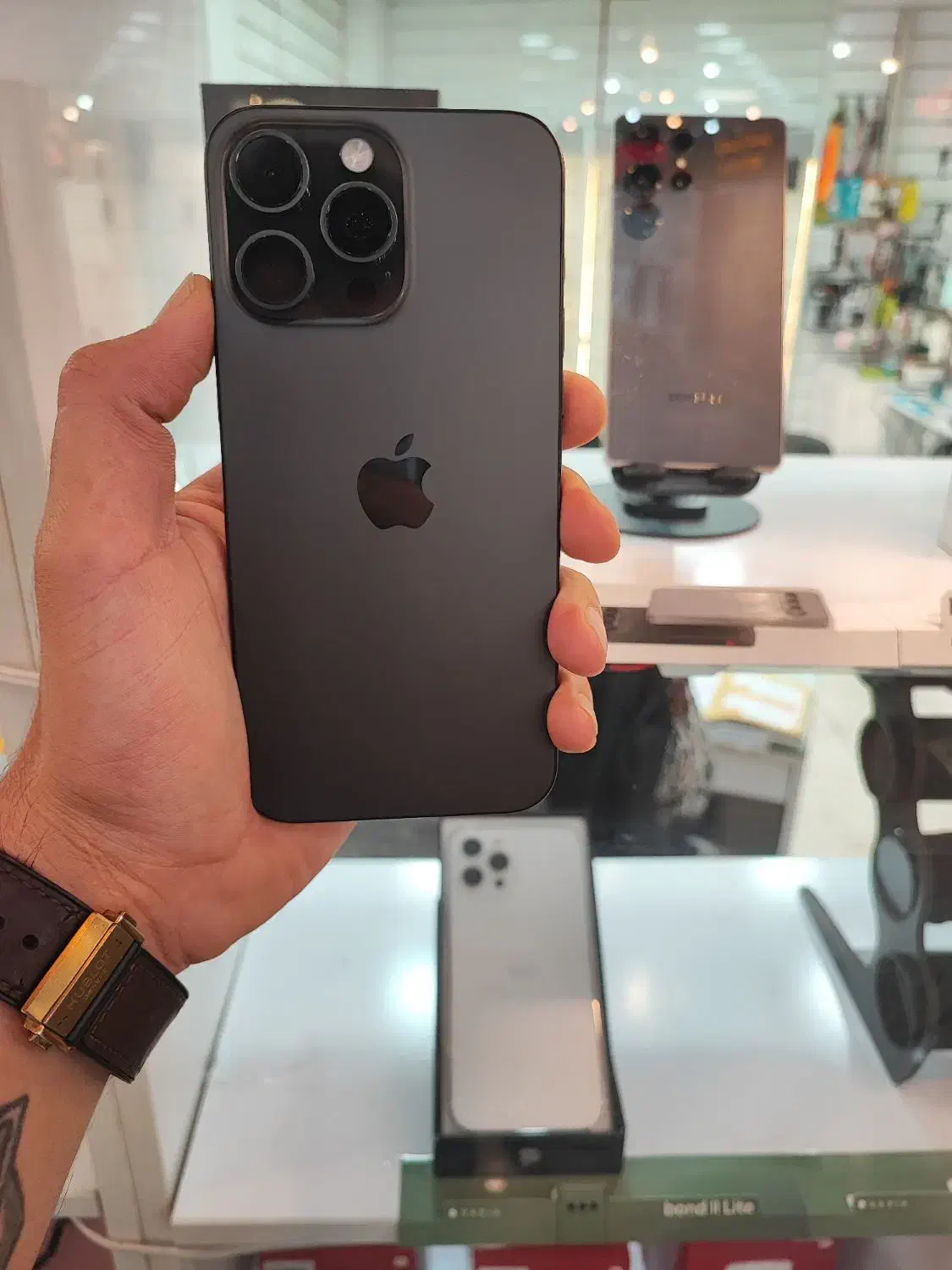 آیفون ۱۵پرو مکس15pro max اقساط با طلا|موبایل|شیراز, زند|دیوار