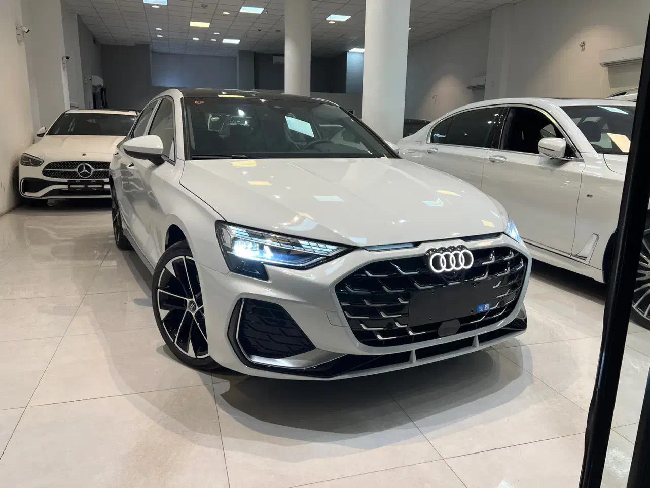 Audio A3 L مدل 2025|خودرو سواری و وانت|اصفهان, جلفا|دیوار