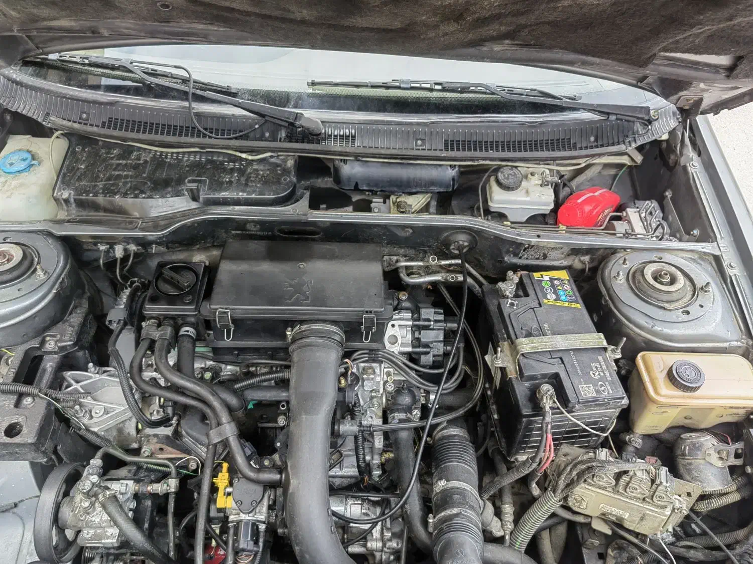 پژو خاکستری مدل 91 بیمه ی سال معاینه ی سال|خودرو سواری و وانت|آبسرد, |دیوار