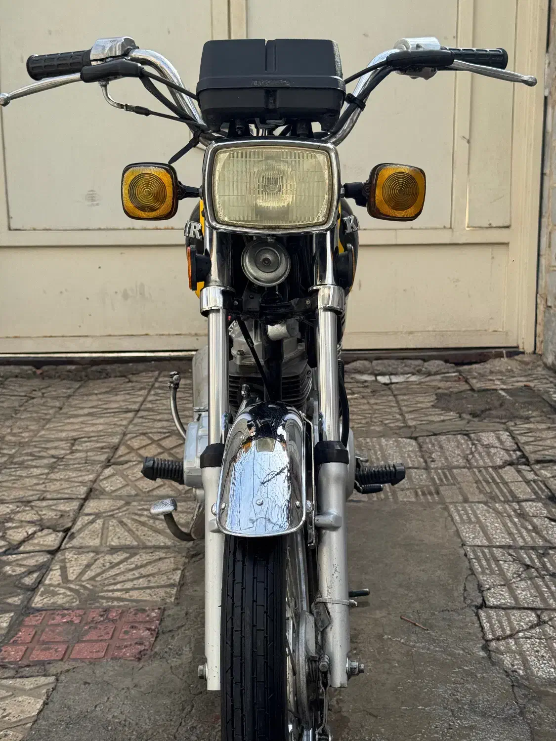 موتور کویر|موتورسیکلت|پیشوا, |دیوار