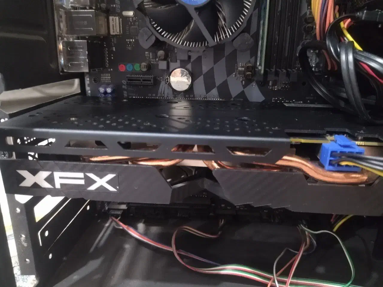 کیس گیمینگ ddr4گرافیک 8 گیگ هاردssd پردازندهcpu i5|رایانه رومیزی|قرچک, مهدیه|دیوار