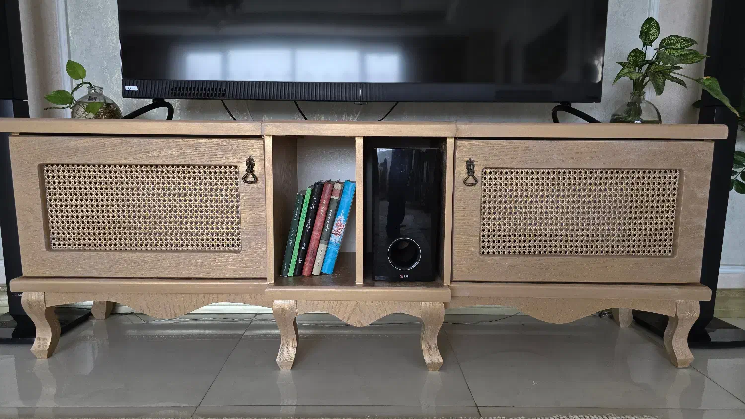 میز تلویزیون نو|میز تلویزیون|هشتگرد, شهرک ولیعصر (مصلی)|دیوار