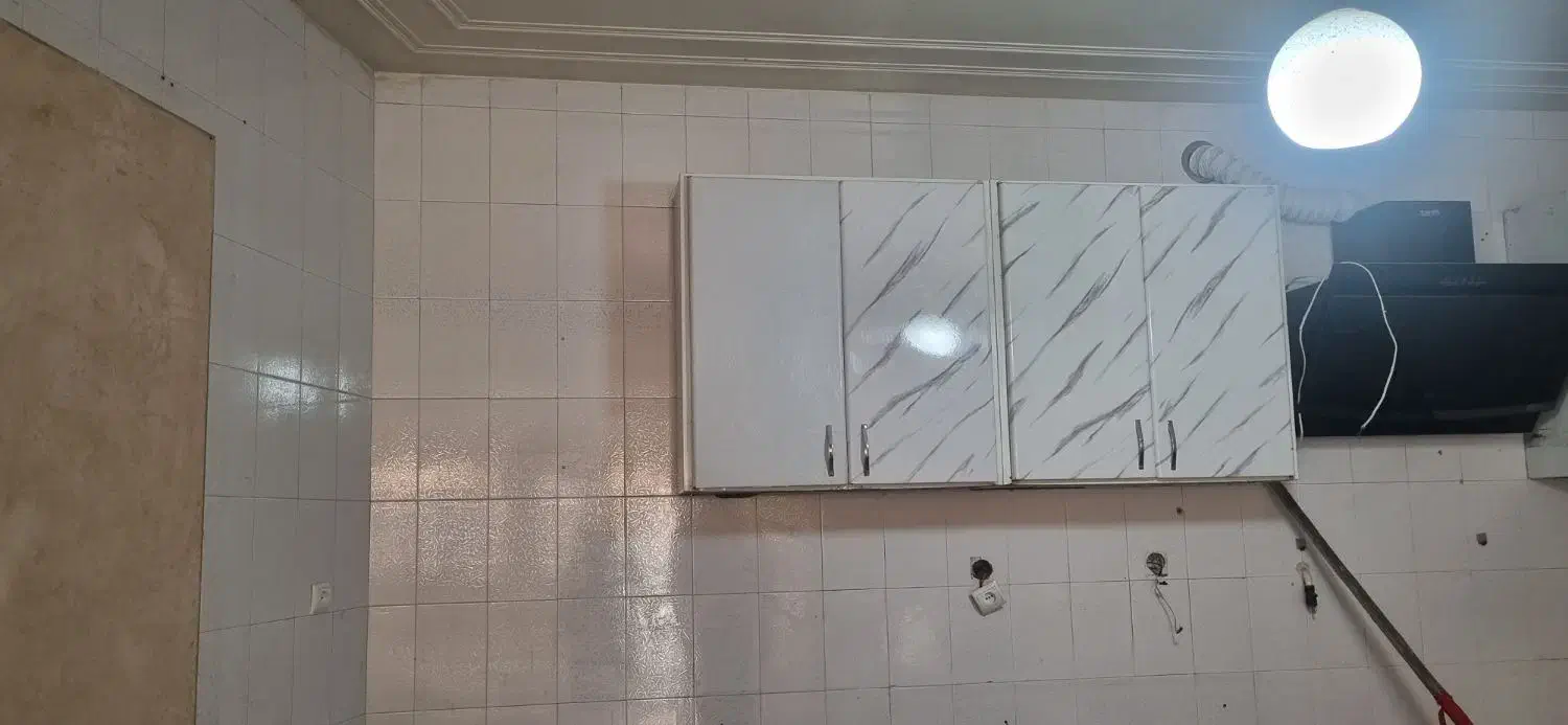 کابینت آهن سفید تمیزوسالم|مصالح و تجهیزات ساختمان|کهک, |دیوار