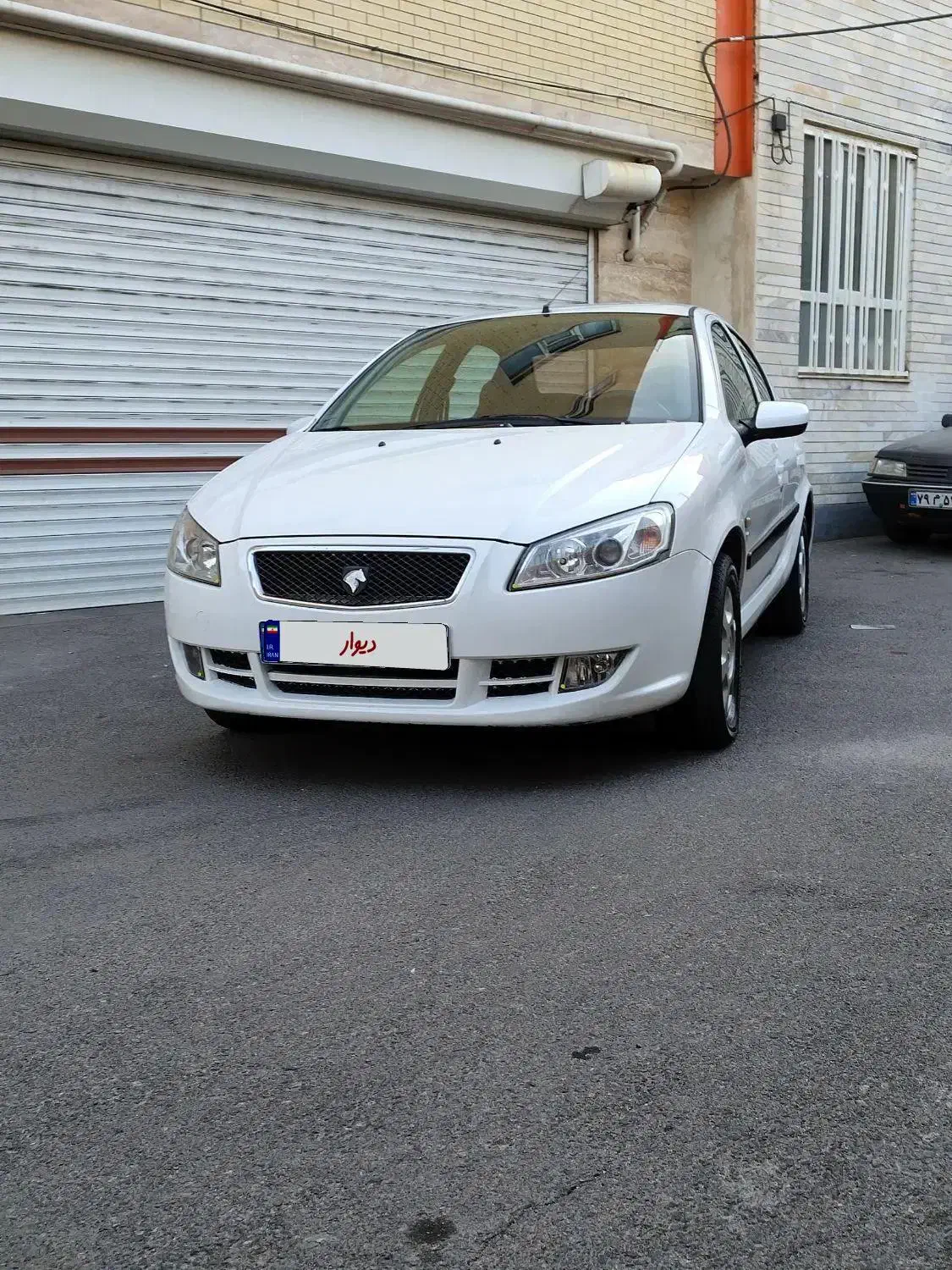 رانا مدل۹۳ بدون رنگ درحدصفر کم کارکرددریچه گازسیمی|خودرو سواری و وانت|تبریز, |دیوار