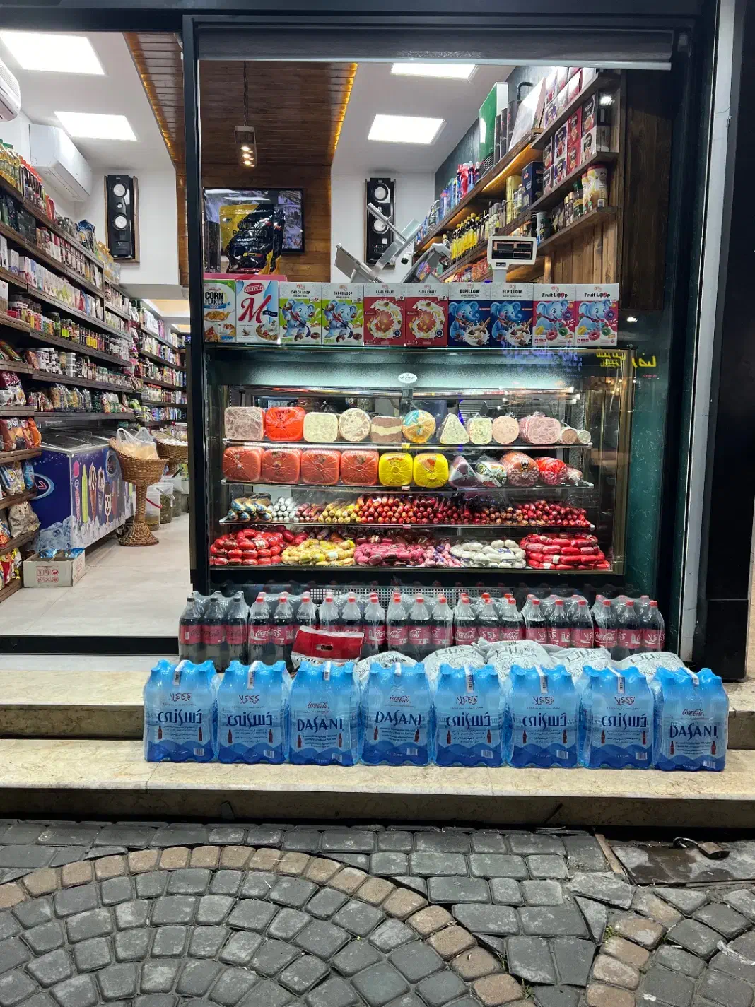 صندوقدار خانم برای شیفت روز|استخدام خدمات فروشگاه و رستوران|چالوس, |دیوار