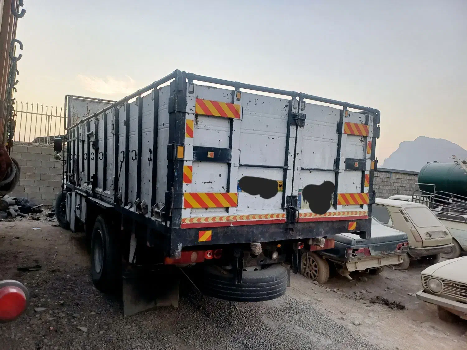 اتاق تک باری بغل باز شو|ماشین‌آلات صنعتی|خمینی‌شهر, |دیوار