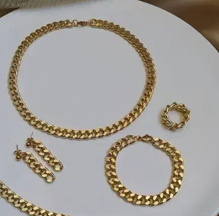 گردنبند دستبند کارتیر ویژه روز مادر و شب یلدا|جواهرات|یزد, |دیوار