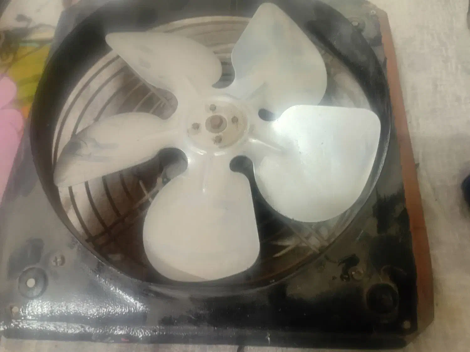 هواکش ۲۵×۲۵چپ درحد نو|مصالح و تجهیزات ساختمان|یزد, |دیوار