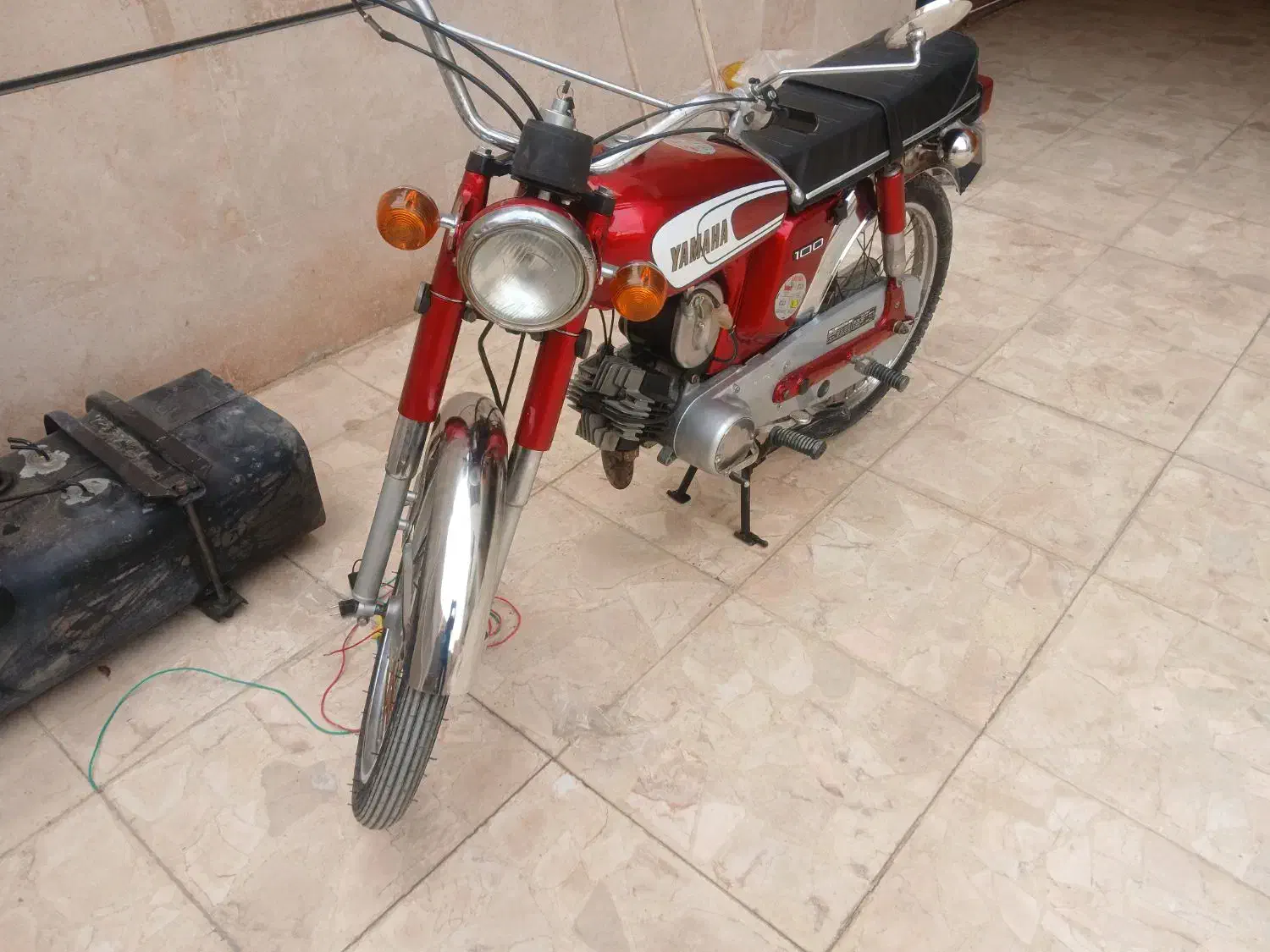 موتورسیکلت یاماها ۱۰۰ خارجی|موتورسیکلت|اصفهان, خواجو|دیوار