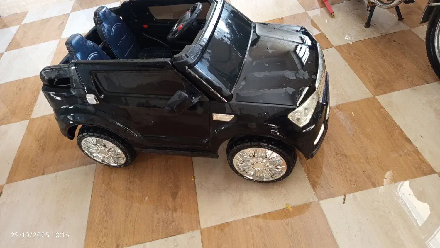 ماشین اسباب بازی|اسباب‌‌بازی|قروه, |دیوار