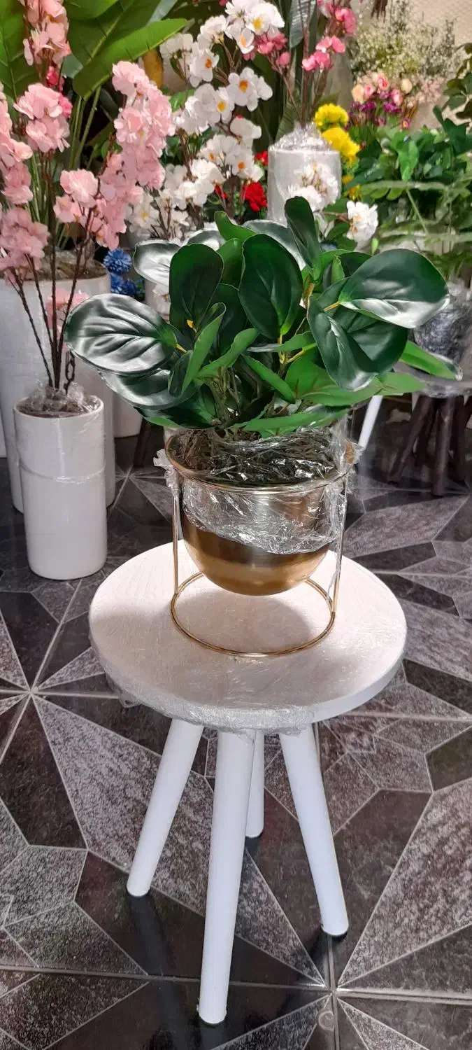 گل ب مناسبت روز مادر|گل مصنوعی|قم, نیروگاه|دیوار