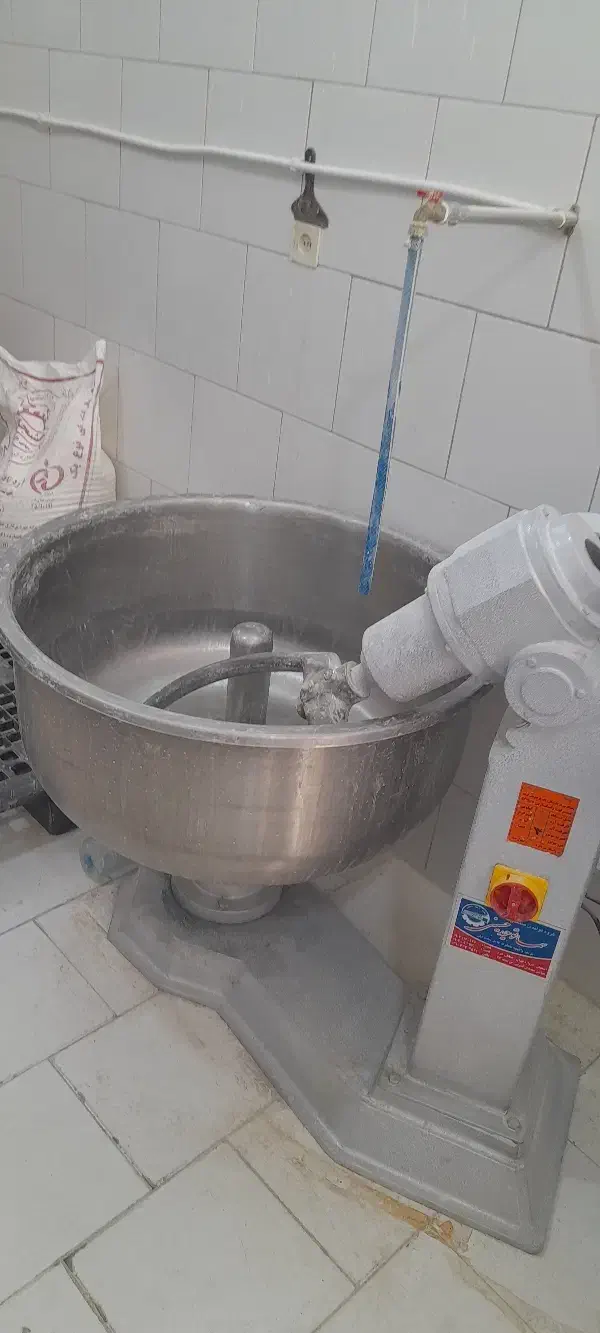 دستگاه چونه گیر و خمیر گیر حسینی|ماشین‌آلات صنعتی|اصفهان, کنگاز|دیوار