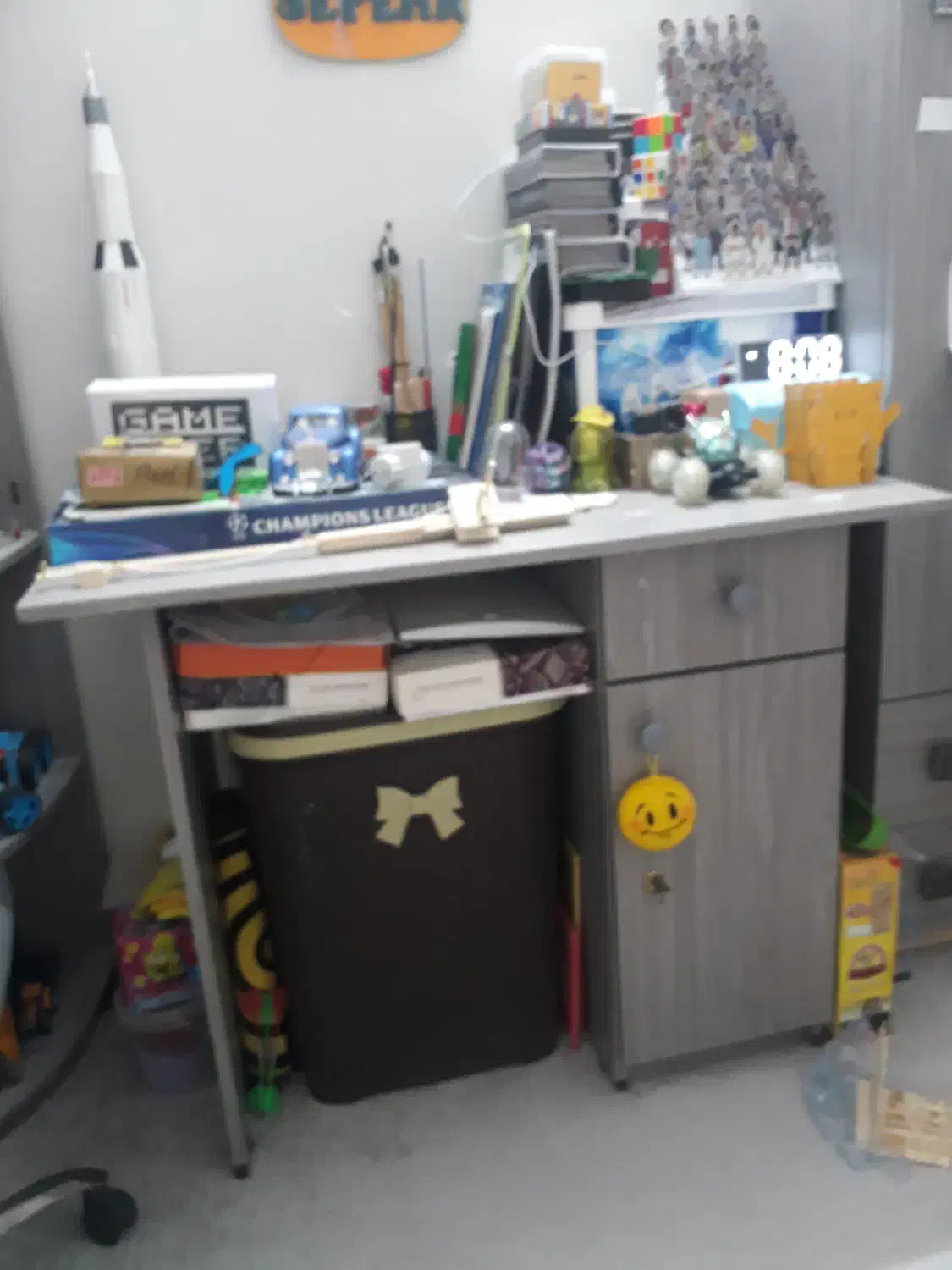 کتابخونه ، میز تحریر|کتابخانه، شلف، قفسه‌های دیواری|مشهد, نوفل لوشاتو|دیوار