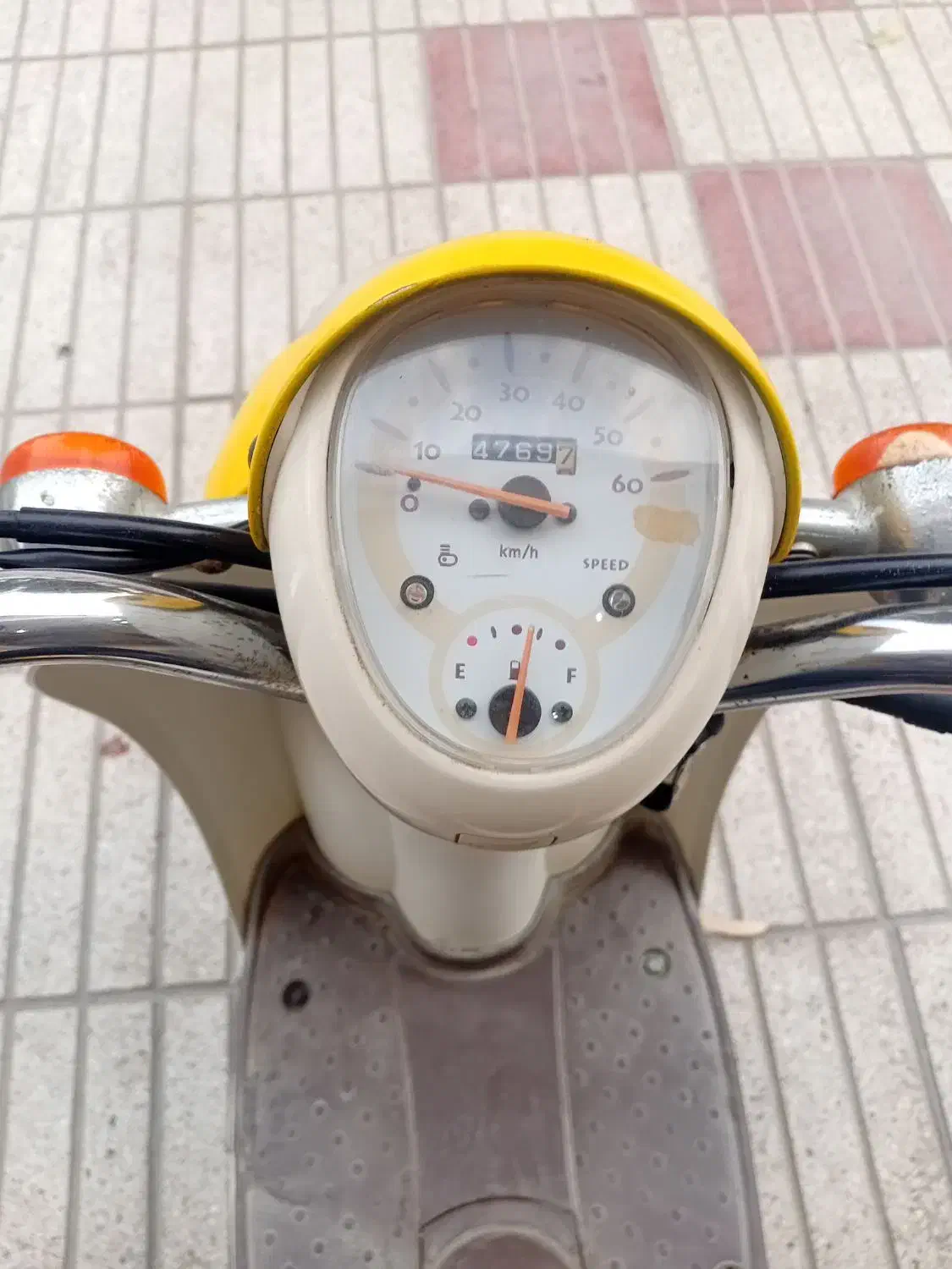 اسکوپی|موتورسیکلت|بندر گناوه, |دیوار