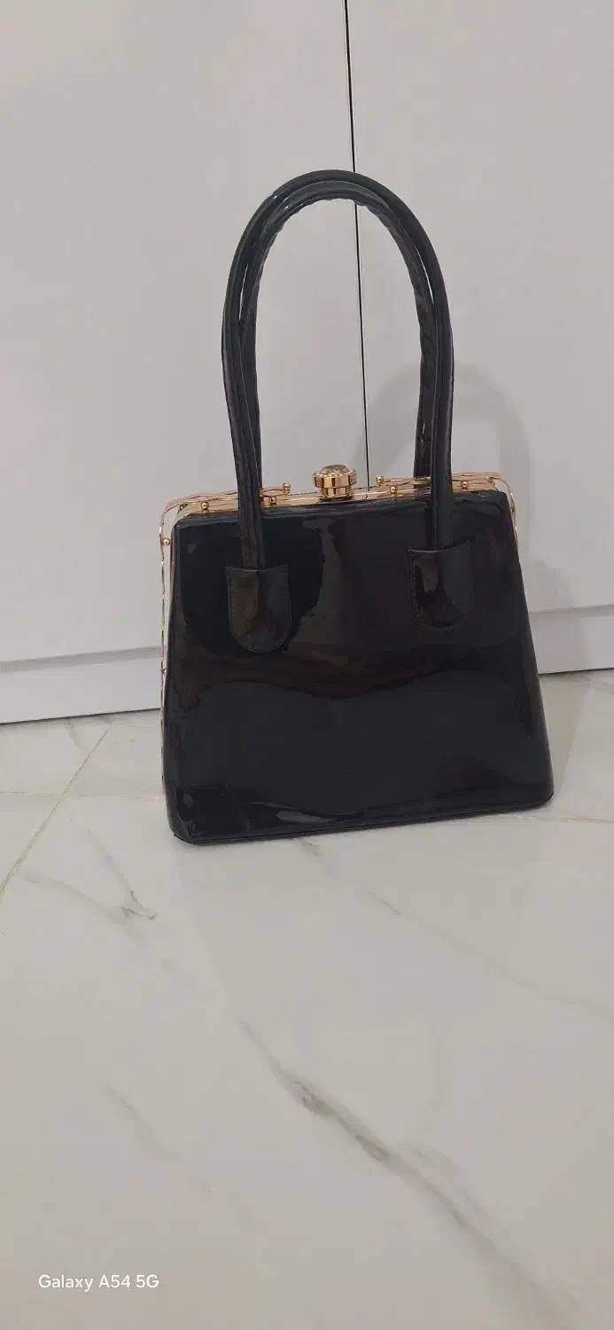 کیف مجلسی بزرگ|کیف، کفش، کمربند|باغستان, |دیوار