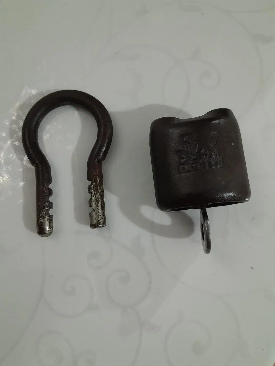 قفل عتیقه|کلکسیون اشیاء عتیقه|گنبد کاووس, |دیوار