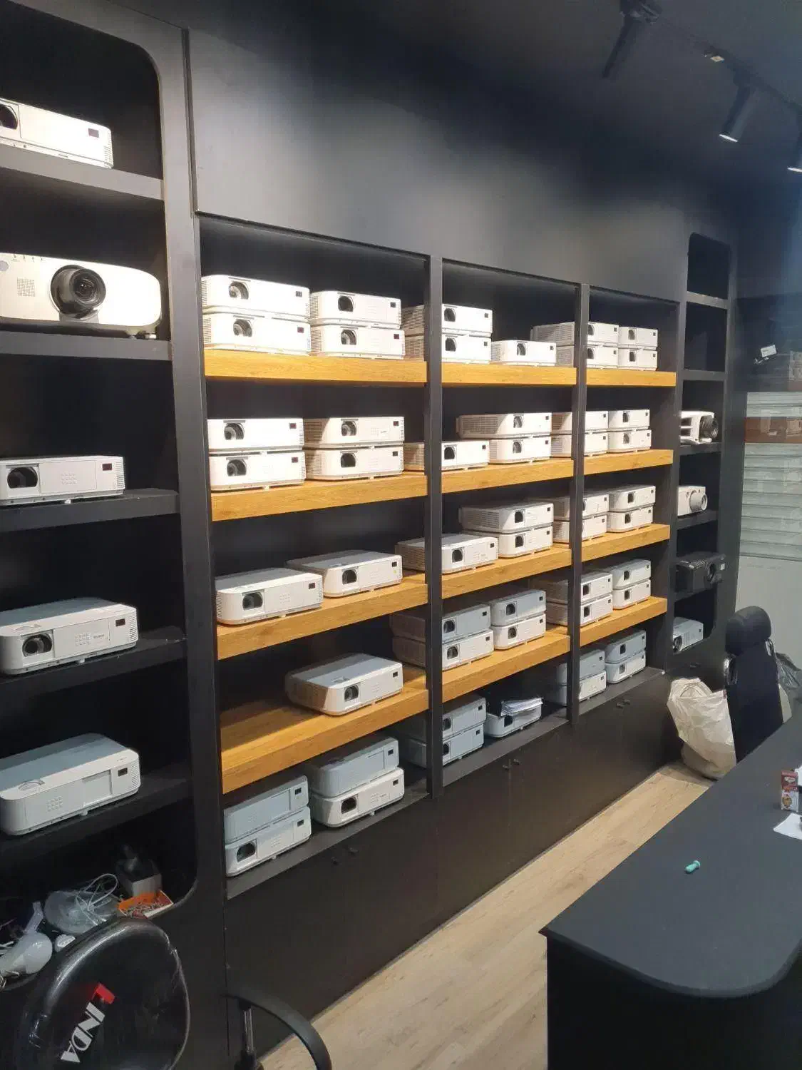 فروش و نصب پروژکتورهای استوک نمایش|تلویزیون و پروژکتور|کرمانشاه, |دیوار