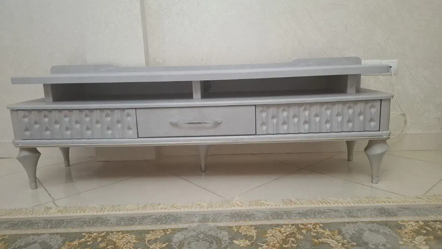 میز ال ای دی|میز تلویزیون|تهران, قیام|دیوار