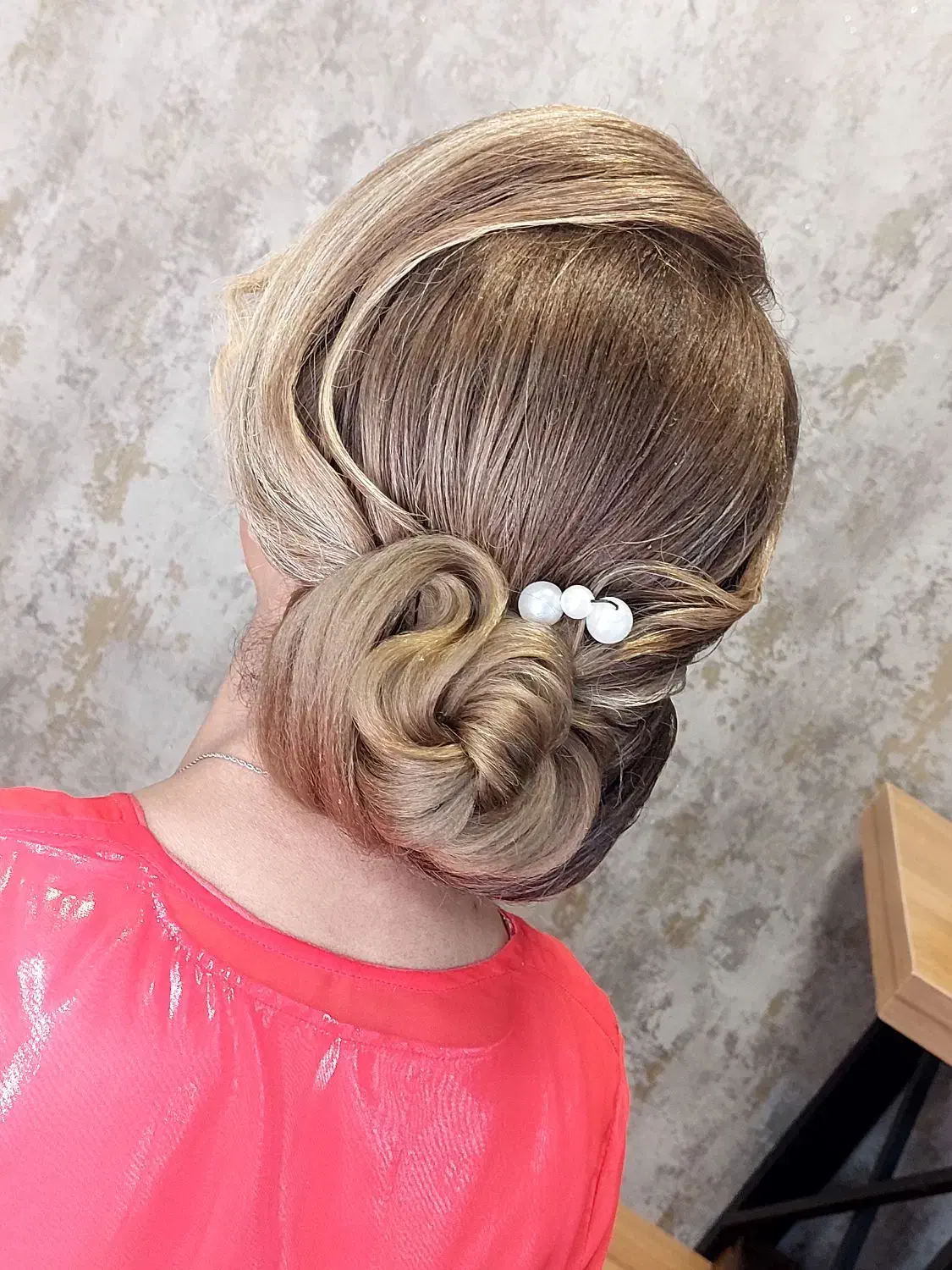 خدمات تخصصی عروس و همراه|خدمات آرایشگری و زیبایی|پرند, فاز ۲|دیوار