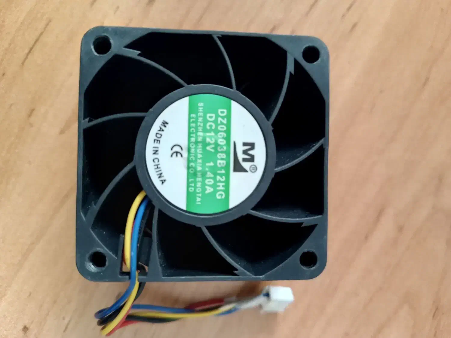 فن ماینر و پاور|قطعات و لوازم جانبی رایانه|شیراز, شاهجیان|دیوار