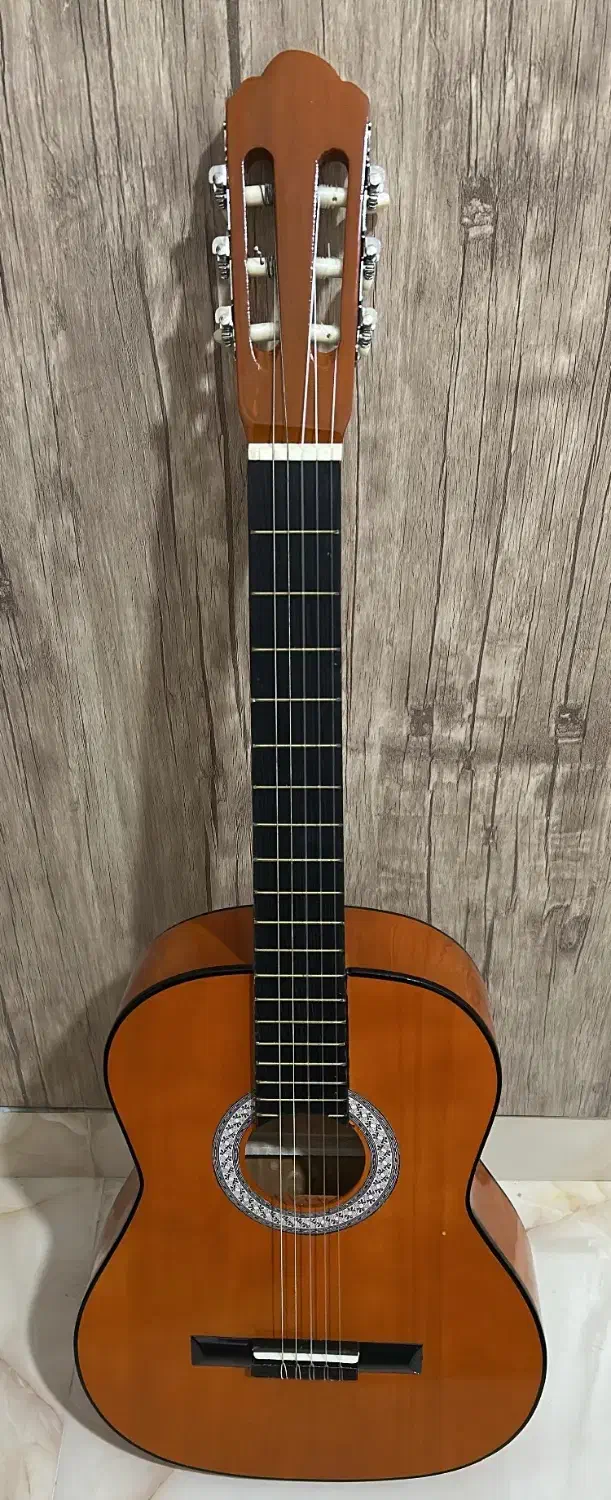 گیتار کلاسیک|گیتار، بیس، امپلیفایر|نسیم‌شهر, |دیوار