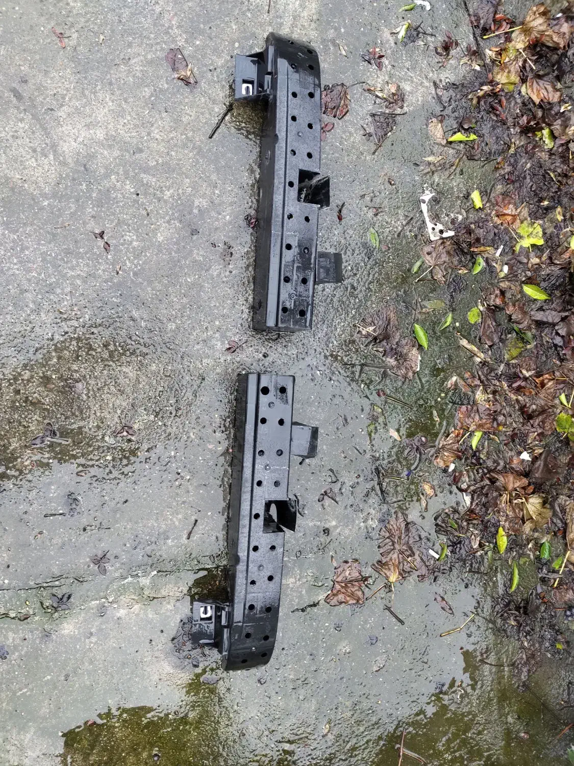 سپر عقب و دیاق سپر دنا پلاس|قطعات یدکی و لوازم جانبی|رشت, منظریه|دیوار