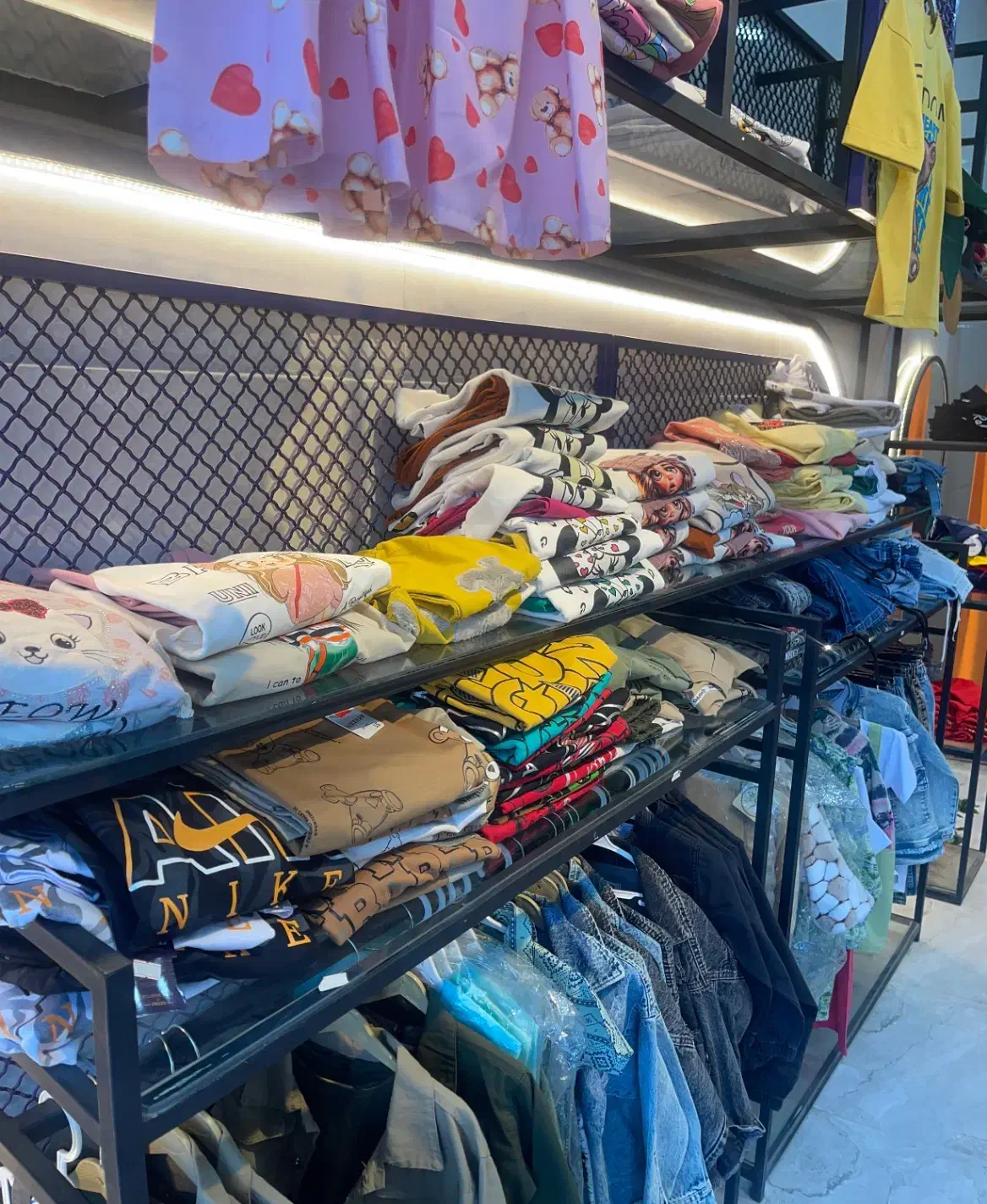 دکور بوتیک|فروشگاه و مغازه|کاشان, آیت الله سعیدی|دیوار