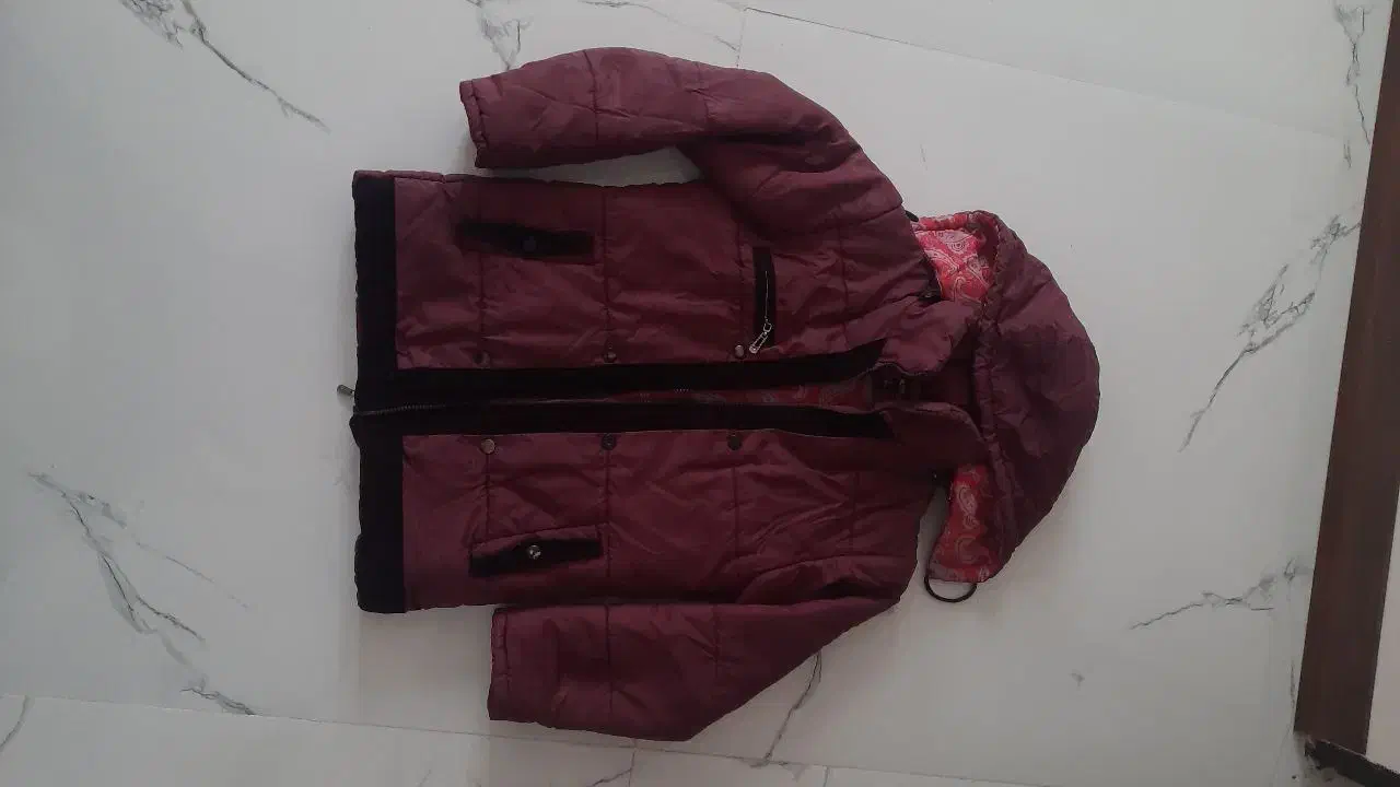 لباس بچگانه|کفش و لباس بچه|شیروان (خراسان), |دیوار