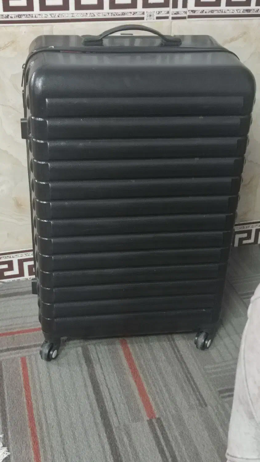 چمدان خارجی|کیف، کفش، کمربند|بروجرد, |دیوار