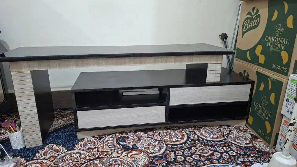 میز تی وی و گاز به فروش میرسد|اجاق گاز و لوازم برقی پخت‌وپز|ایذه, |دیوار