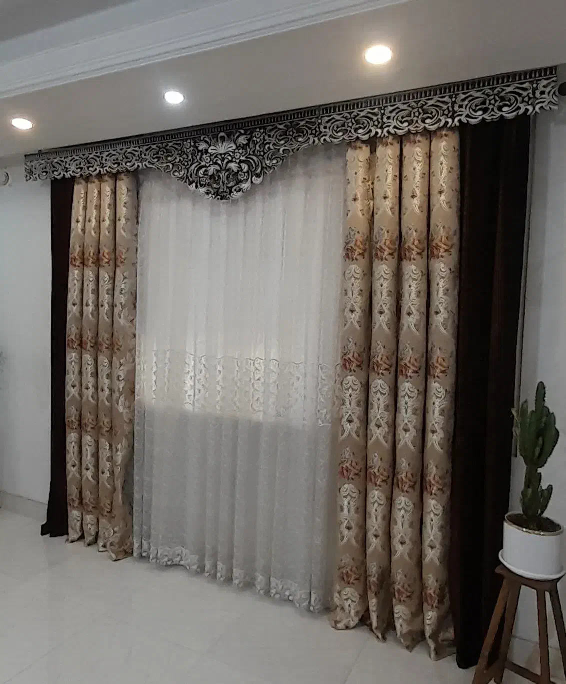 پرده سالن پزیرایی|پرده، رانر، رومیزی|رباط‌کریم, شهرک صنعتی صباشهر|دیوار