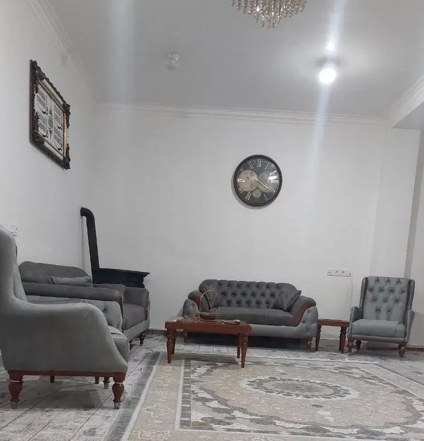 مبل راحتی ۷ نفره|مبلمان خانگی و میز عسلی|مهران (ایلام), |دیوار