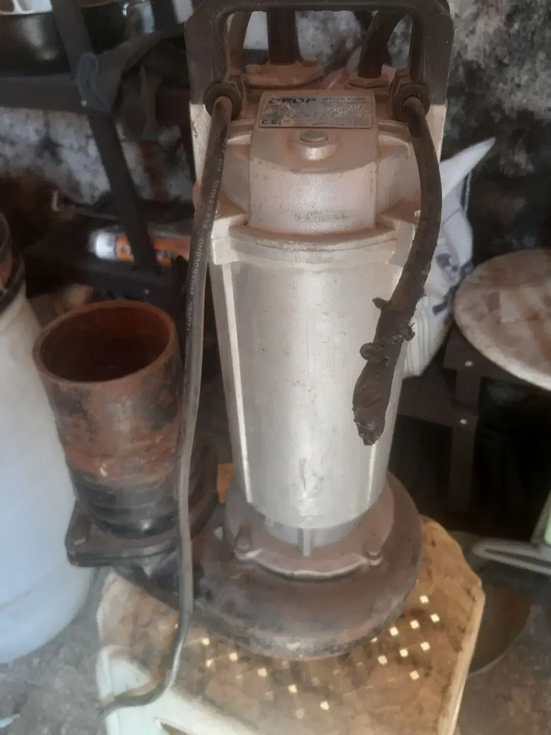 کف کش کار کرده در حد نوع ۴ اینچ|ابزارآلات|چهارباغ, |دیوار