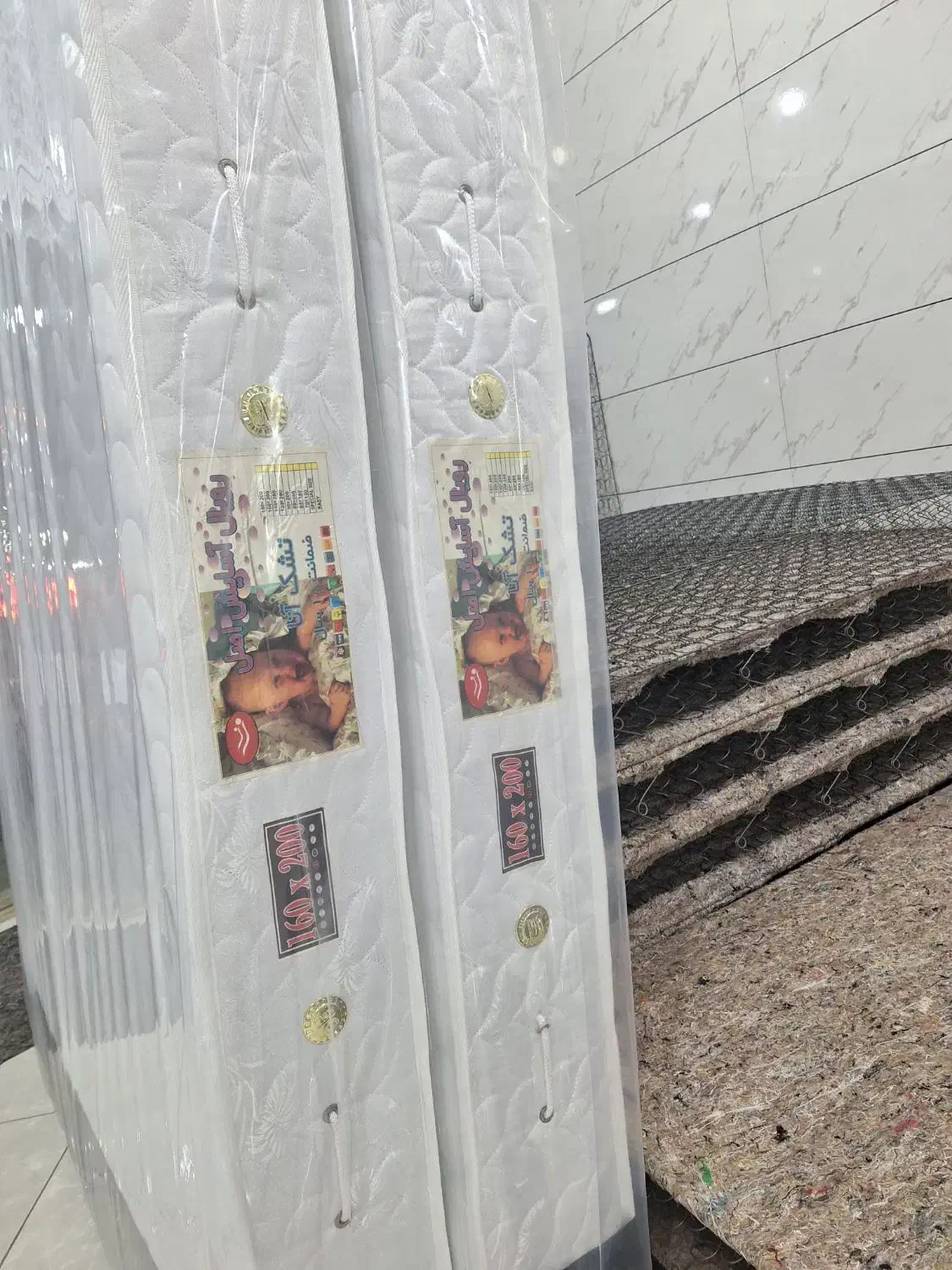 تولید کننده انواع خوشخواب رویال|تشک تختخواب|سنندج, |دیوار