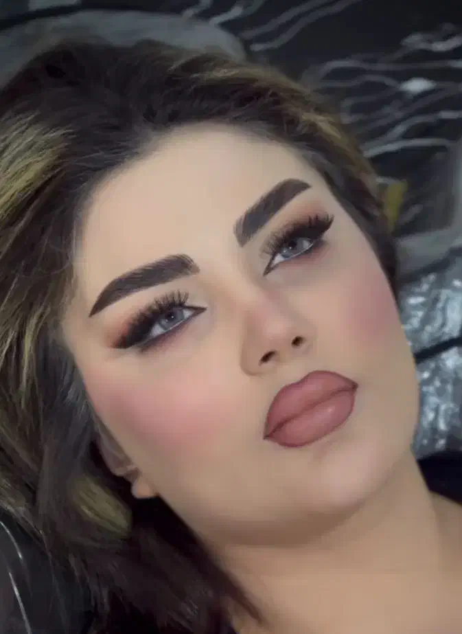 میکاپ همراه  شینیون فقط و فقط ۱ملیون|خدمات آرایشگری و زیبایی|پارس‌آباد, |دیوار