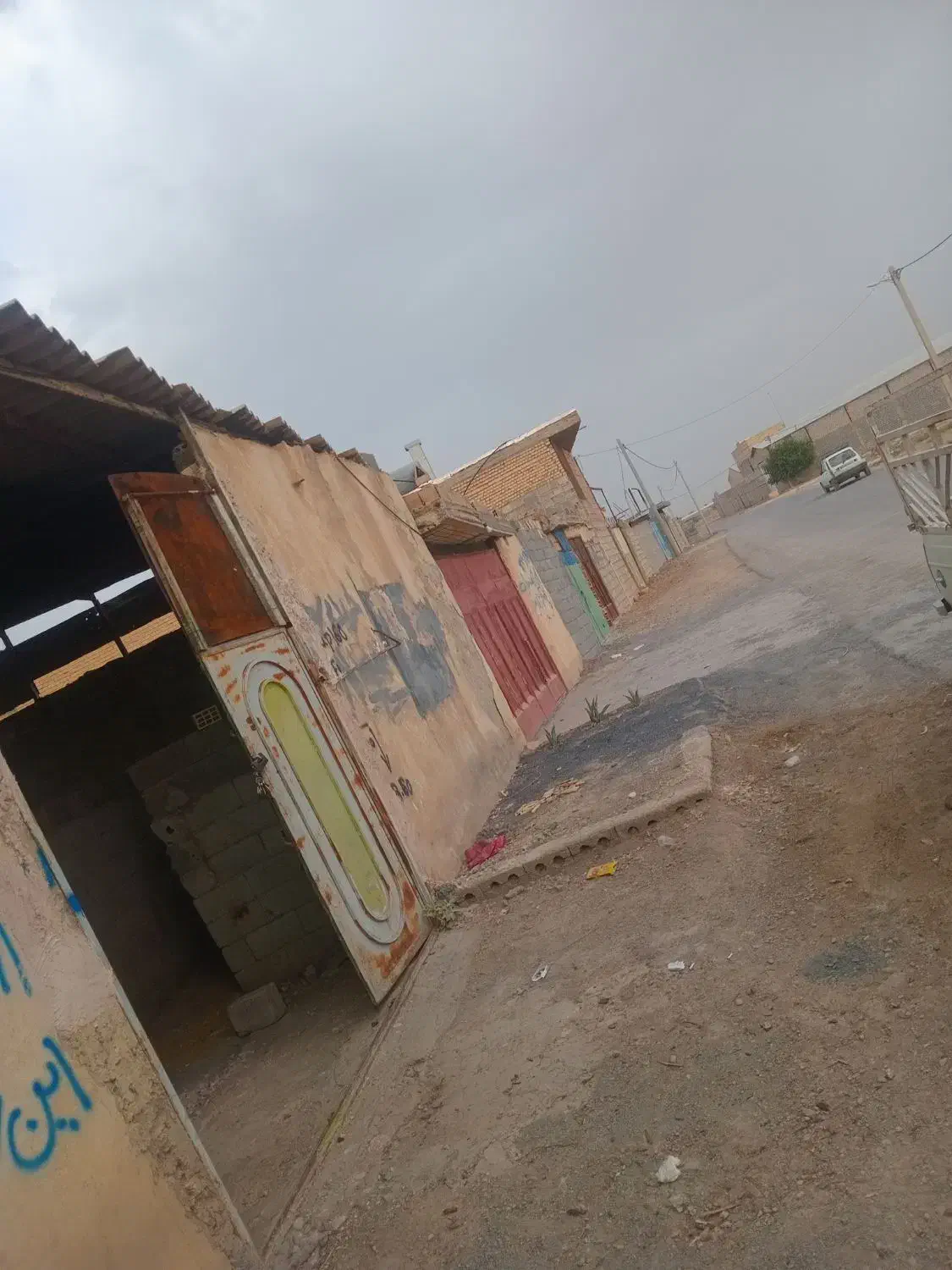 انبار ومغازه لب آسفالت روبروی هنرستان پارسا|فروش مغازه و غرفه|نجف‌آباد, جوزدان|دیوار