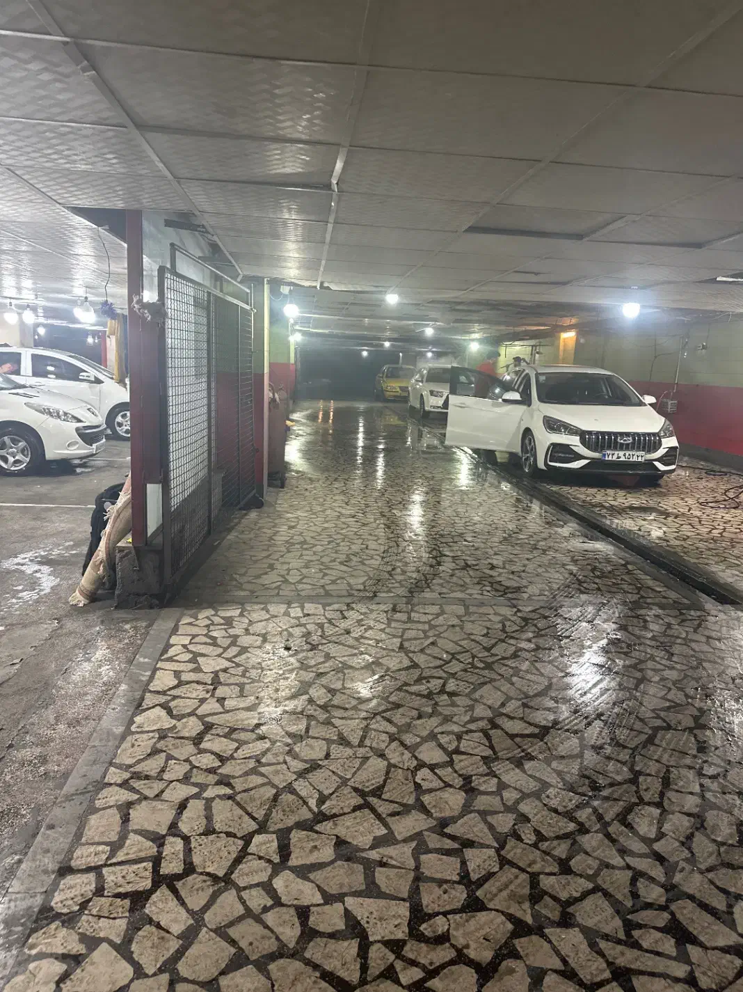 کار در کارواش|استخدام سرایداری و نظافت|اندیشه, اندیشه فاز ۴|دیوار