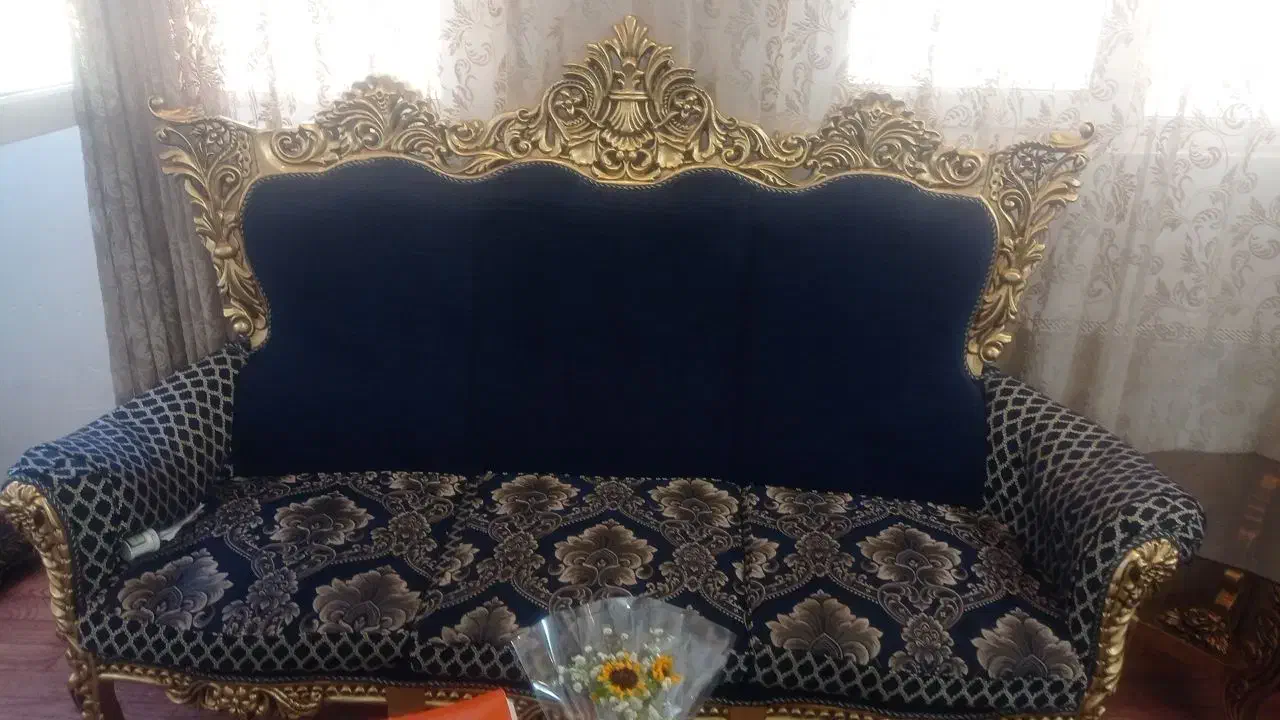مبل سورمه ای ۹نفره|مبلمان خانگی و میز عسلی|قم, انصار‌الحسین|دیوار